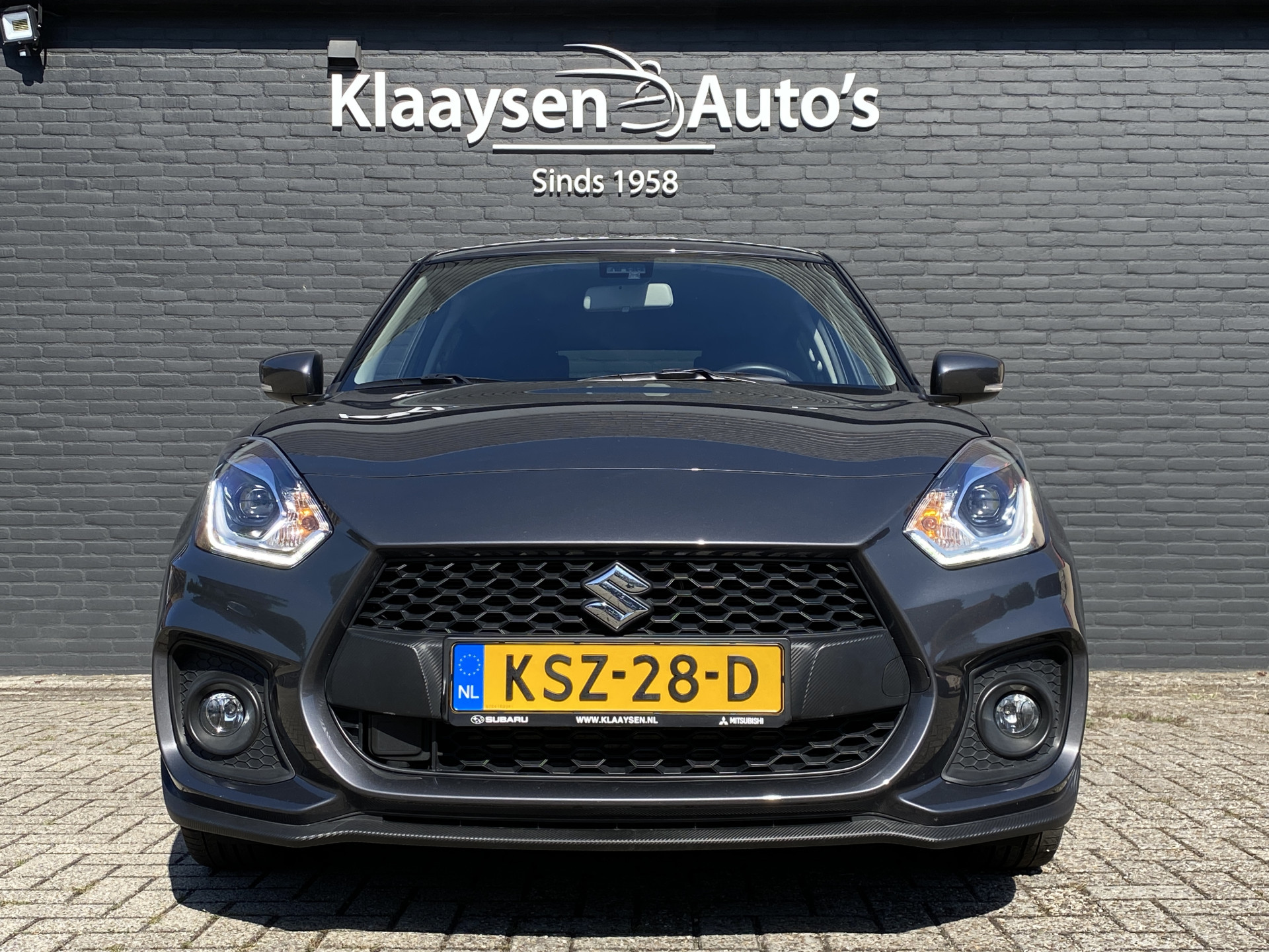 Suzuki Swift 1.4 Sport Smart Hybrid | 1e eigenaar | dealer onderhouden | navigatie | sportstoelen | camera | carplay