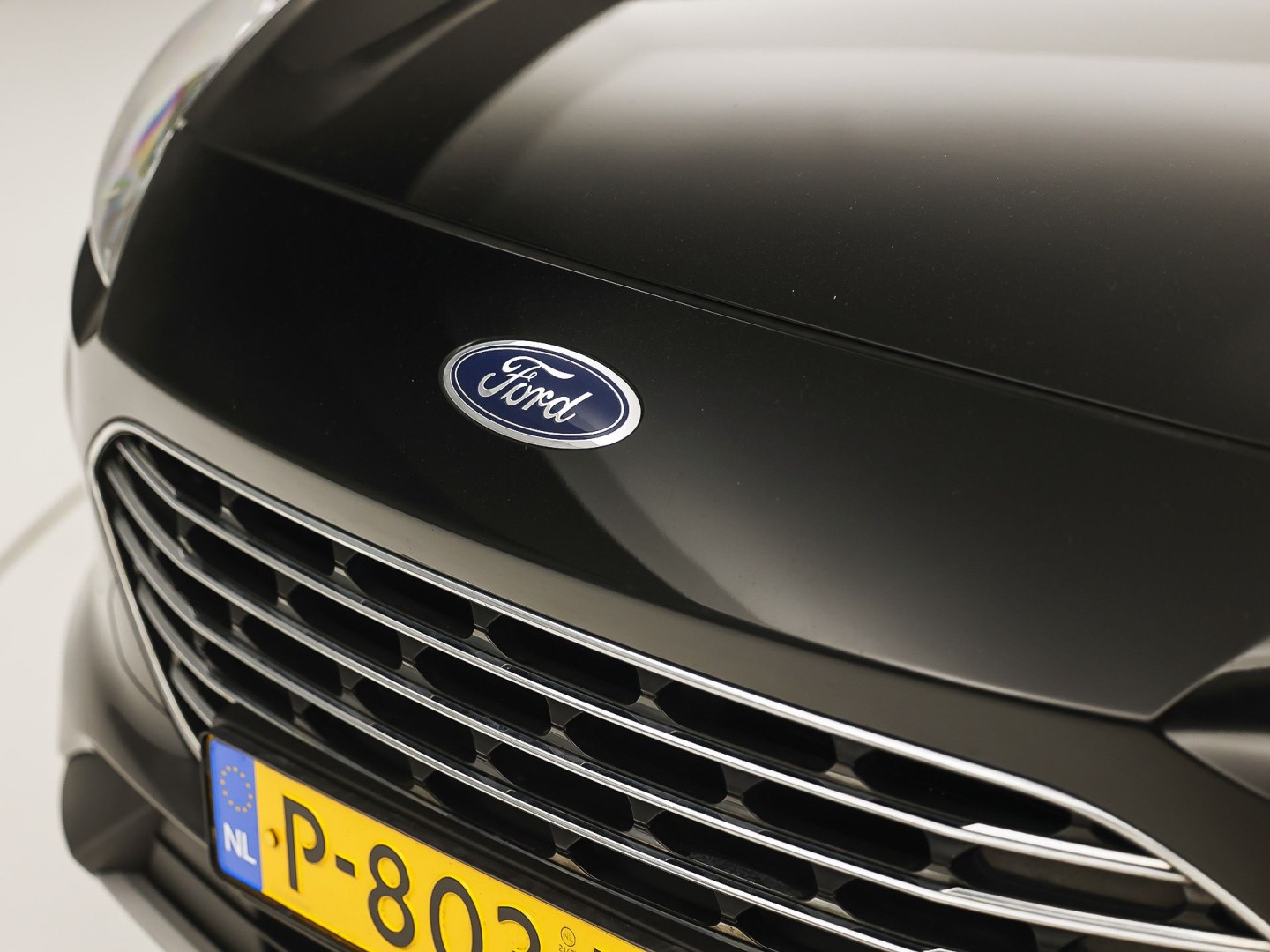 Ford Kuga 2.5 PHEV Titanium Sport 225Pk Automaat (VIRTUAL COCKPIT, SOH 93%, APPLE CARPLAY, GROOT NAVI, CAMERA, SPORTSTOELEN, CRUISE, TREKHAAK, NIEUWSTAAT)