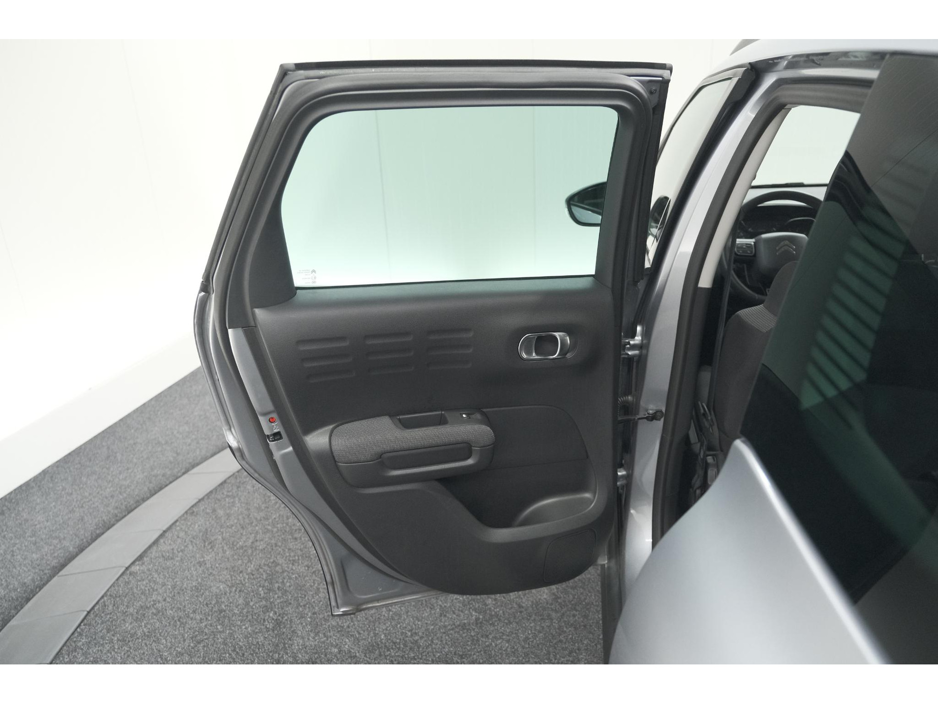 Citroen C3 Aircross PureTech 130 EAT6 Plus | Stoelverwarming | Apple Carplay | Parkeersensoren