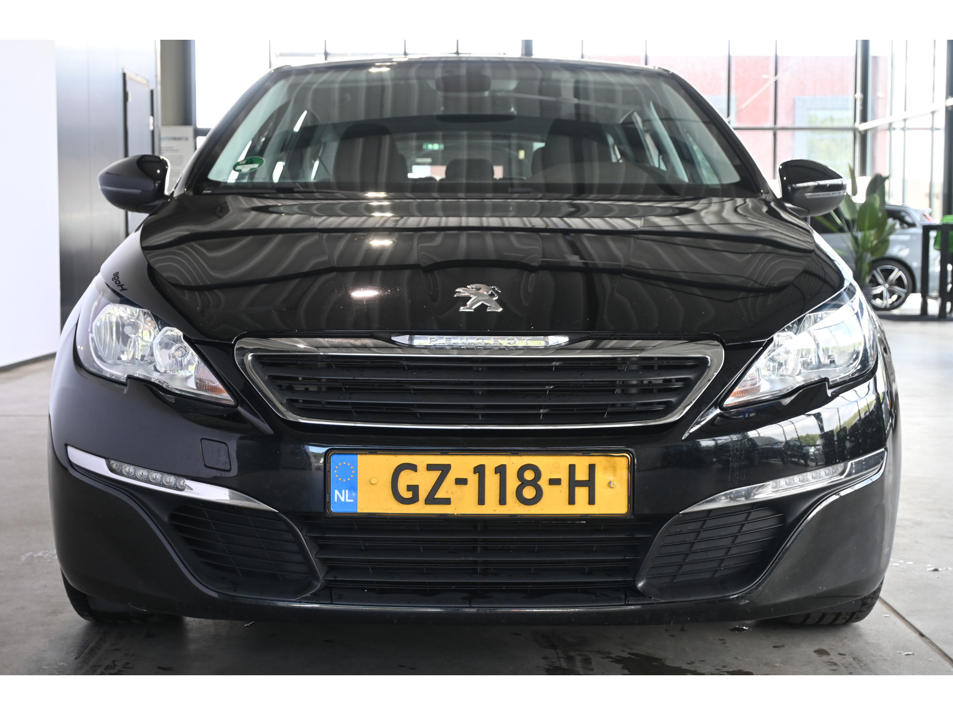Peugeot 308 SW 1.6 BlueHDI Blue Lease Pack Nap Clima Cruise NavigatieTrekhaak PDC Goed Onderhouden! Inruil Mogelijk!