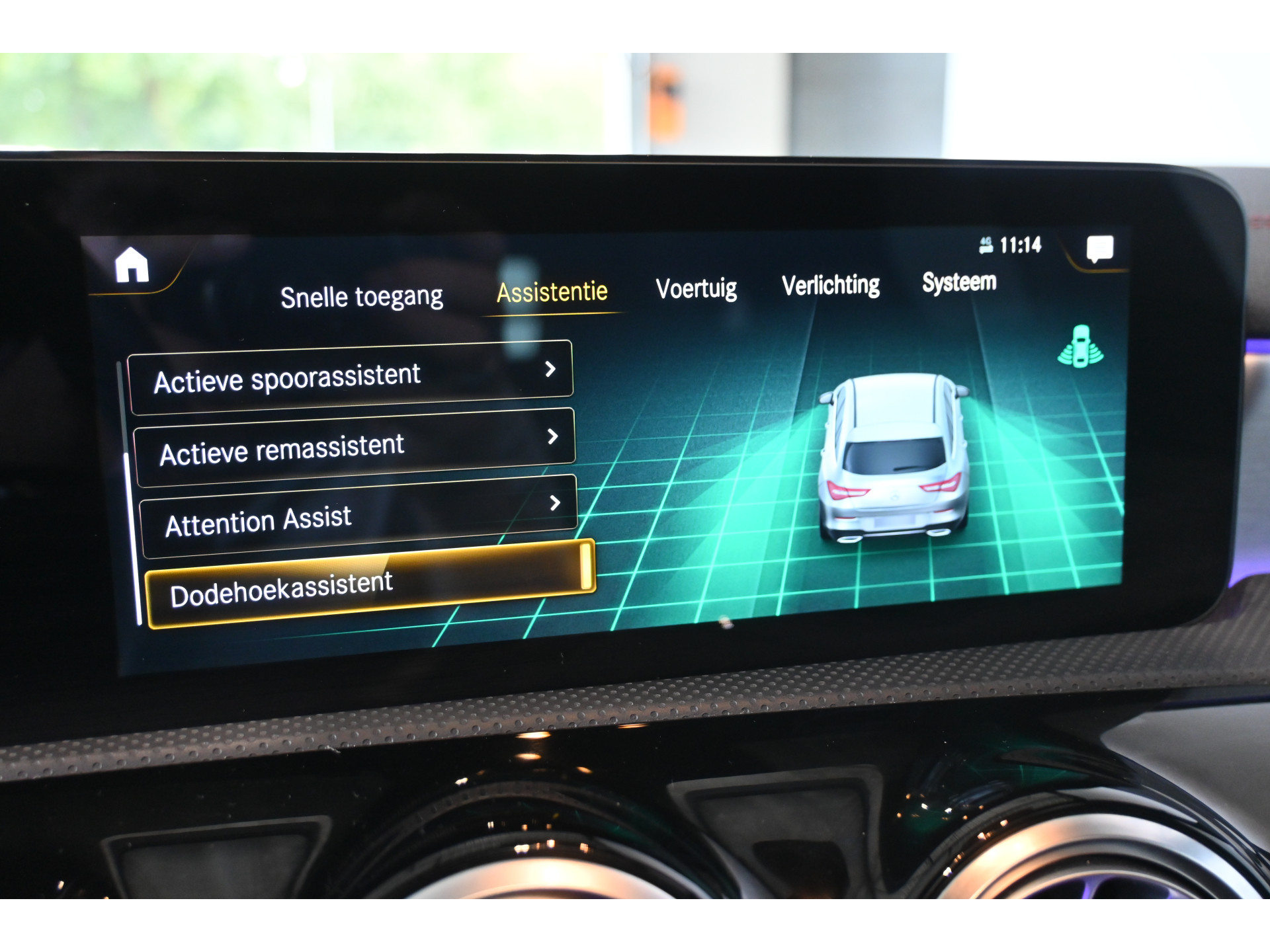 Mercedes-Benz CLA-klasse Shooting Brake 180 Automaat Business Solution AMG Clima Panoramadak Widescreen Sfeer LED Rijklaarprijs! Inruil Mogelijk!