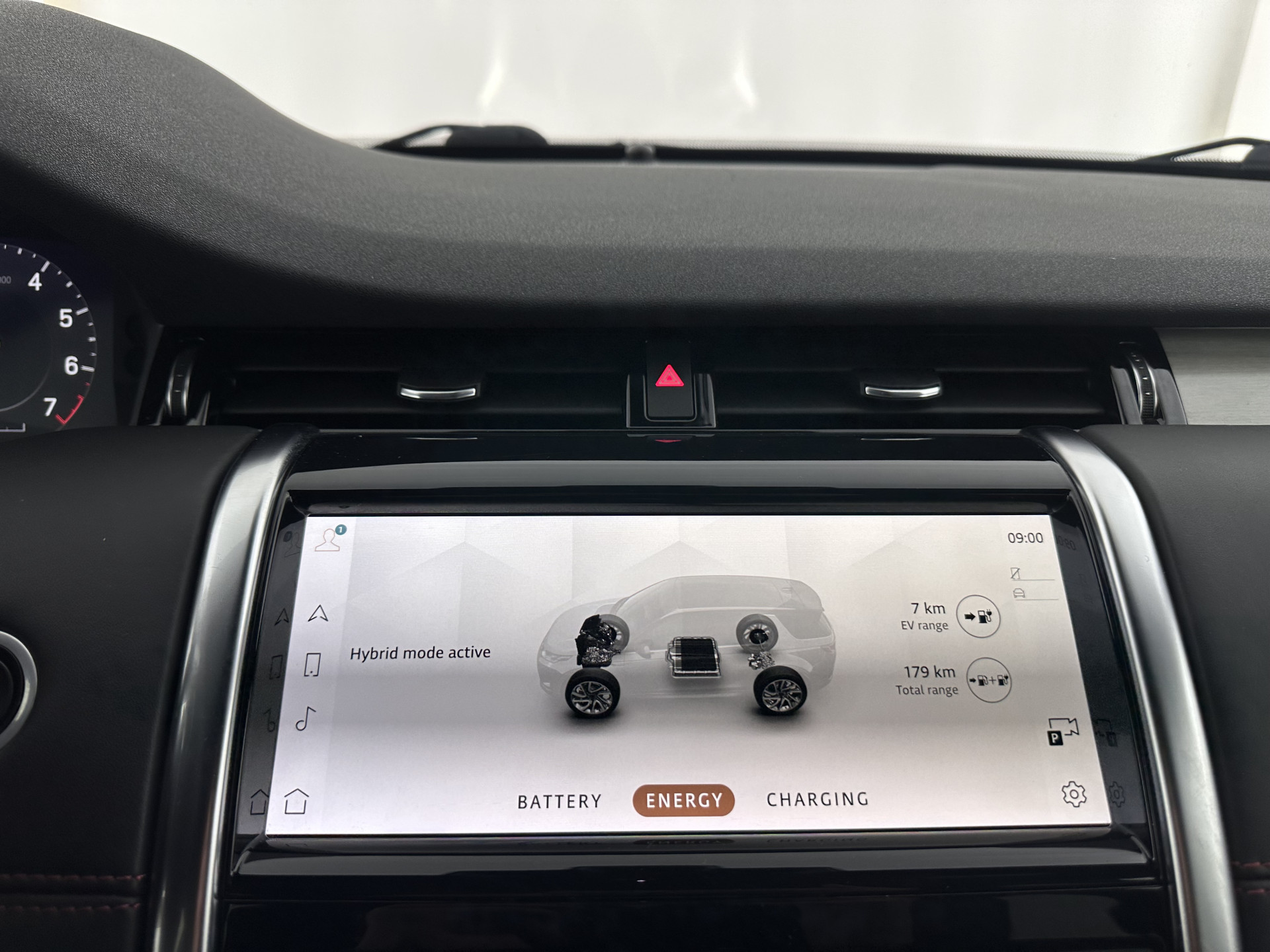 Land Rover Discovery Sport P300e 1.5 R-Dynamic HSE Black Exterior Pack AWD (Plug-in) (INCL-BTW) *LEATHER | FULL-LED | DIGI-COCKPIT | MERIDIAN-AUDIO | BLINDSPOT | KEYLESS | SHIFTPADDLES | PRIVACYGLASS | NAVI-FULLMAP | ECC | MEMORY-PACK | PDC | CRUISE | 20'