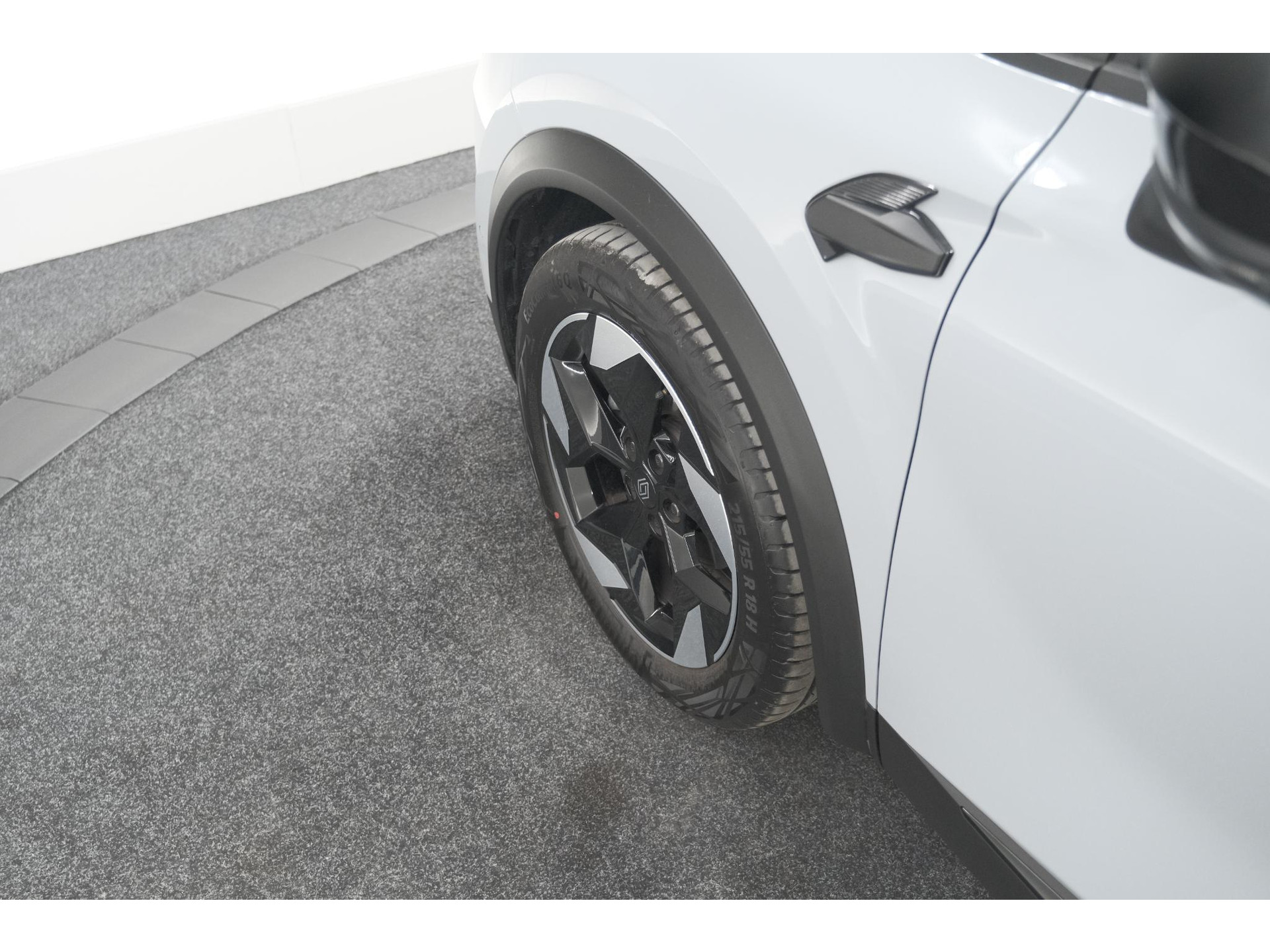 Renault Captur TCe 90 Techno | Nieuw Model | Camera | Navigatie | Apple Carplay | Pack Full Screen | 18 Inch Lichtmetalen Velgen