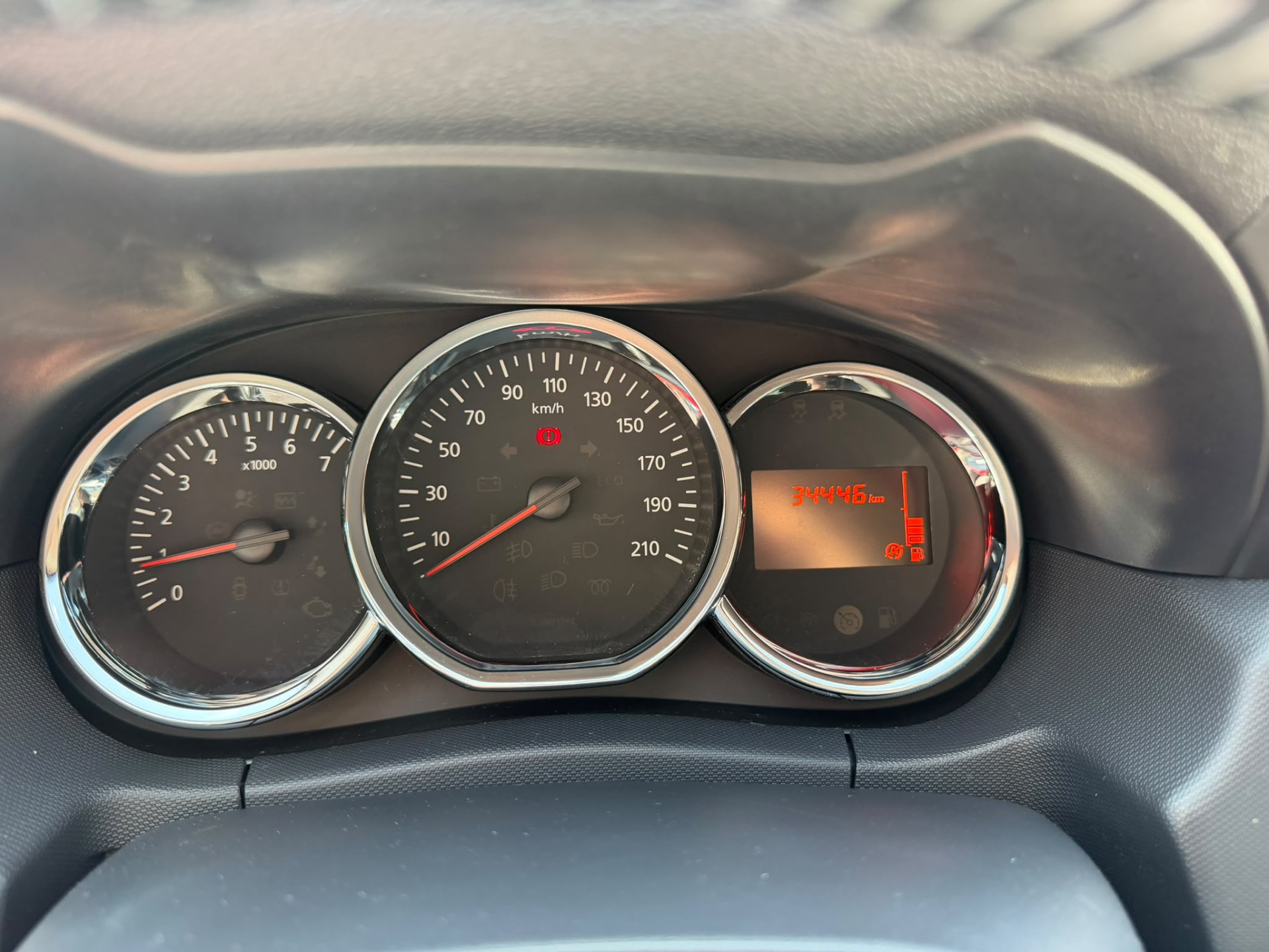 Dacia Duster 1.2 TCe 4x2 10th Anniversary | 2E EIGENAAR | 3/6 OF 12 MND GARANTIE | NAVI | CAMERA | LMV |