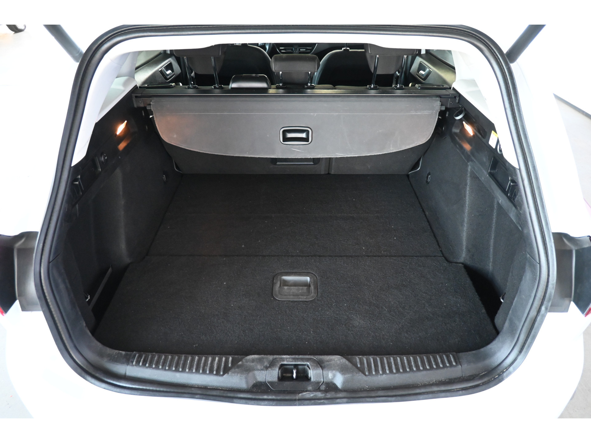 Ford Focus Wagon 1.0 EcoBoost Titanium X Business Clima Navigatie LED 1e Eigenaar Rijklaarprijs! Inruil Mogelijk!