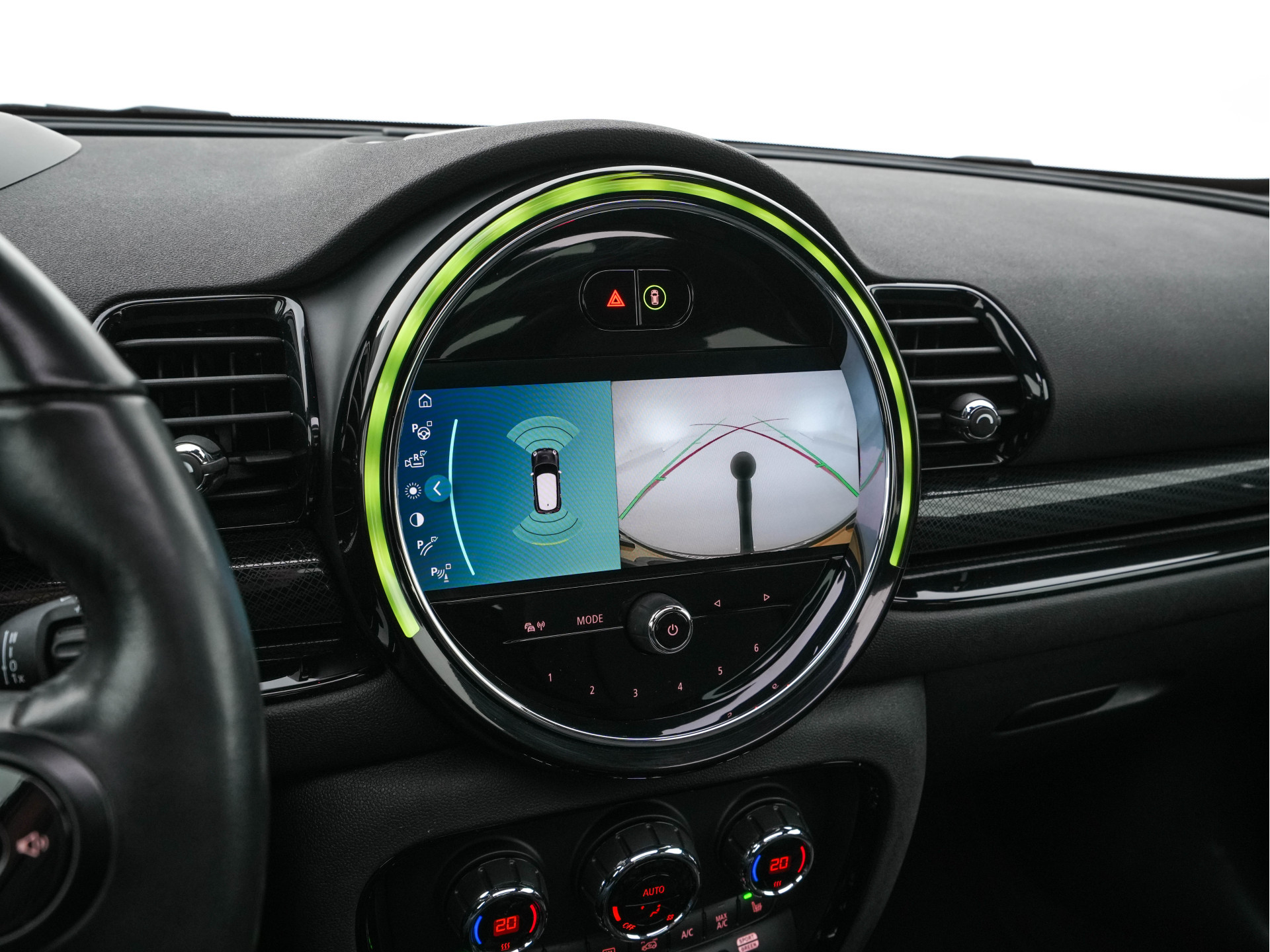 MINI Mini Clubman 2.0 Cooper S ALL4  Premier Plus JCW (INCL-BTW) Aut * PANO | LEATHER | FULL-LED | HEATED-SPORTSEATS | DIGI-COCKPIT | AMBIENT-LIGHT | PRIVACY-GLASS | HEAD-UP | PDC | CAMERA | DAB  | KEYLESS | TOWBAR | 18"ALU*