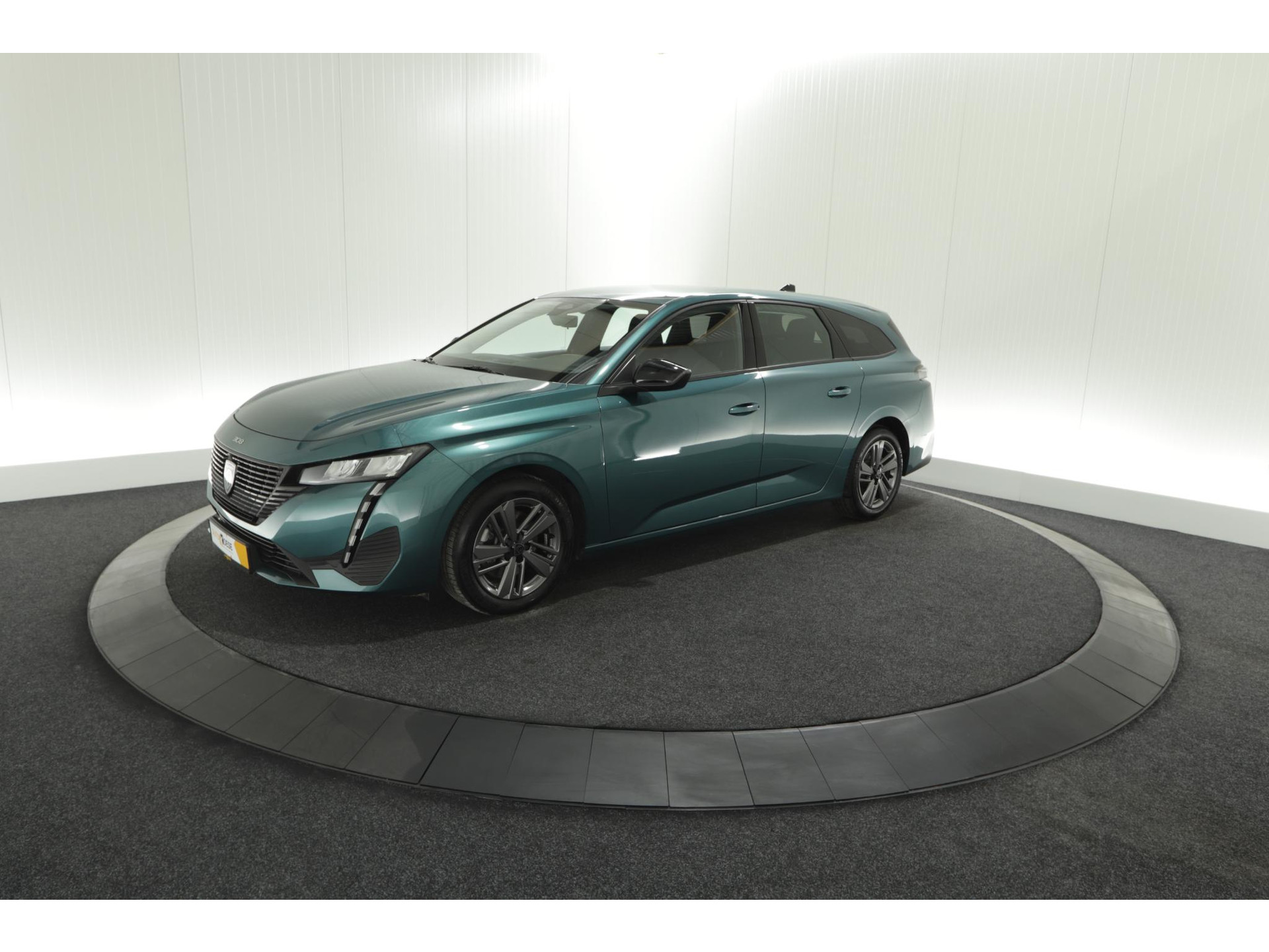 Peugeot 308 SW PureTech 130 EAT8 Active Pack | Automaat | Apple Carplay | Parkeersensoren | Navigatie