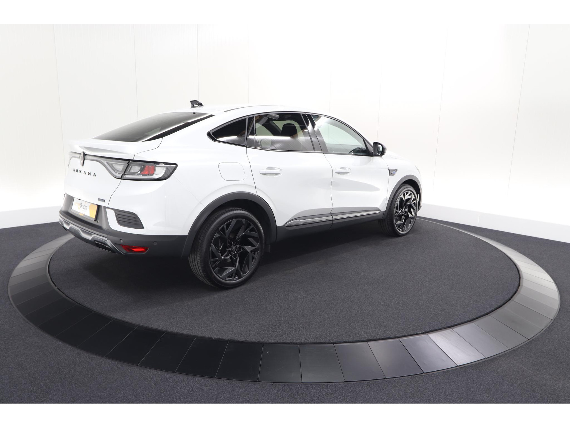 Renault Arkana 1.6 E-Tech hybrid 145 Esprit Alpine | 360 Camera | Adaptieve Cruise Control | Pack Winter | Dodehoekdetectie