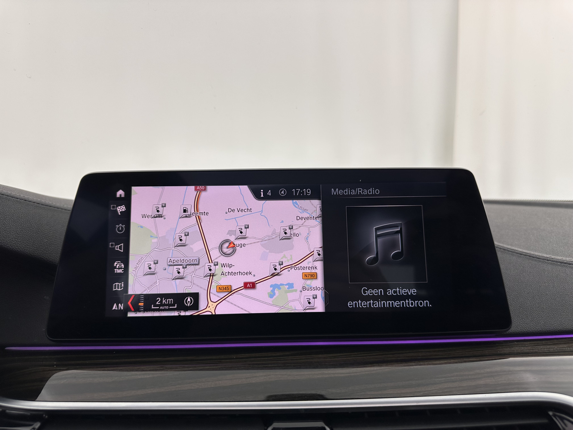 BMW 5-serie 530e iPerformance High Executive (Plug-in) Aut.*PANO | LEATHER | FULL-LED | TOPVIEW | KEYLESS | HARMAN/KARDON | BLINDSPOT | MEMORY-PACK | HEATED-COMFORTSEATS | DIGI-COCKPIT | AMBIENTLIGHT | NAVI-FULLMAP | 20''ALU*