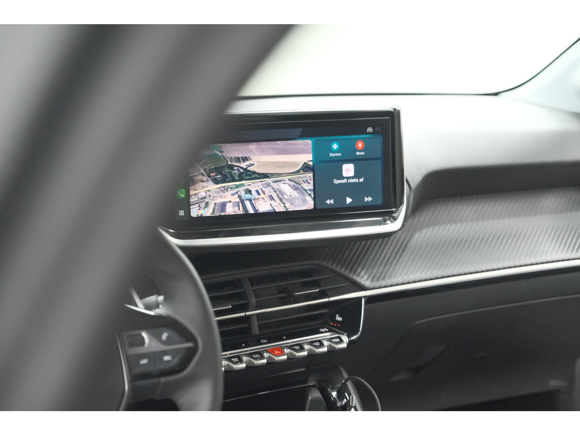 Peugeot 208 Hybrid 110 e-DCS6 Allure | Stoelverwarming | Apple Carplay | Parkeersensoren