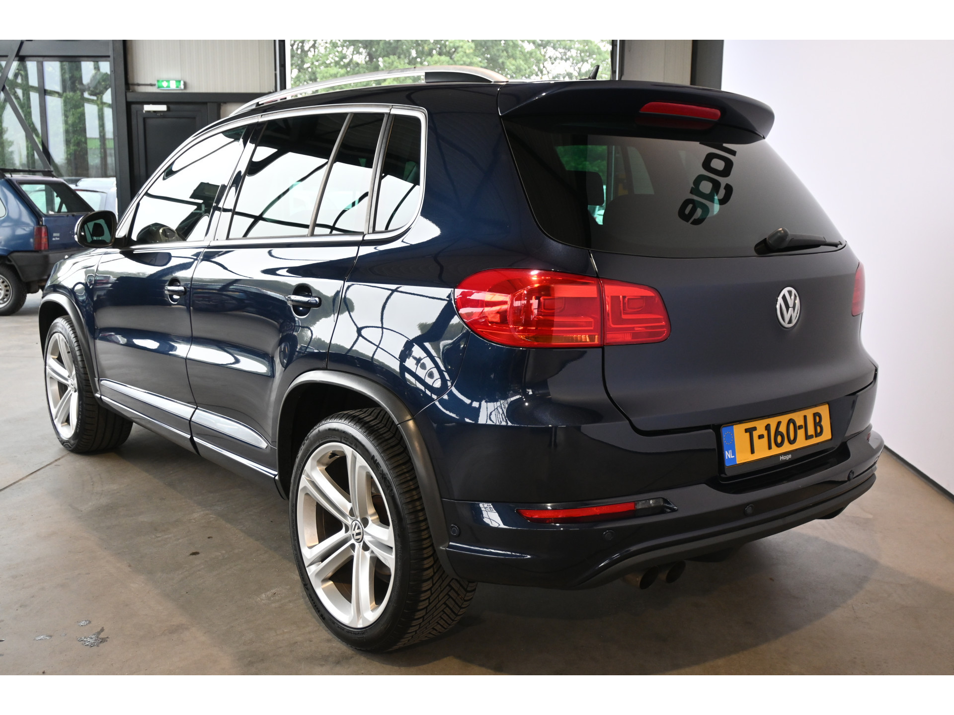 Volkswagen Tiguan 1.4 TSI Sport&Style 4Motion R-line Edition Clima Navigatie Stoelverwarming Goed Onderhouden! Inruil Mogelijk!