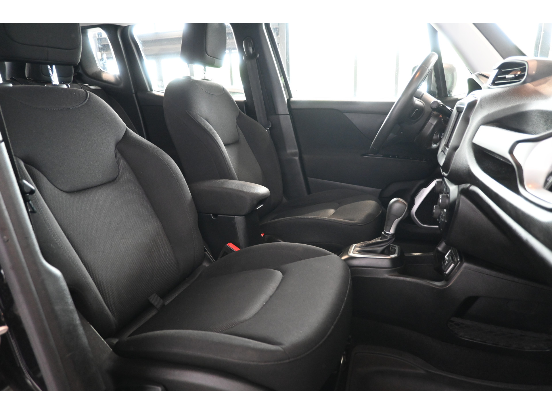 Jeep Renegade 1.3T Limited Automaat Clima Carplay Cruise Control 1e Eigenaar Rijklaarprijs! Inruil Mogelijk!