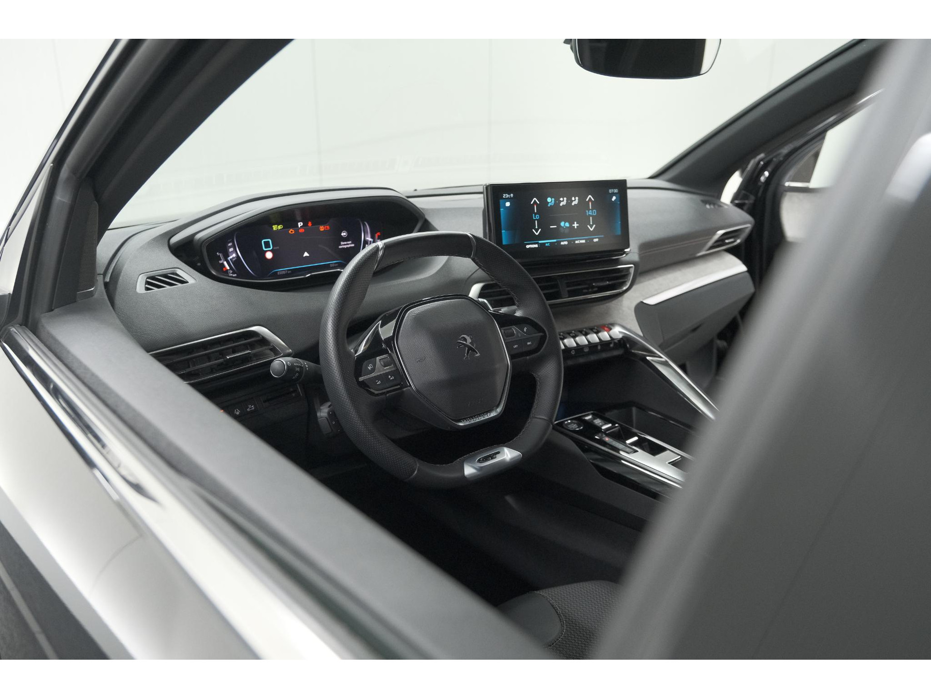 Peugeot 3008 1.2 Hybrid 136 GT | 360 Camera | Adaptieve Cruise Control | Elektronische Kofferklep | Navigatie