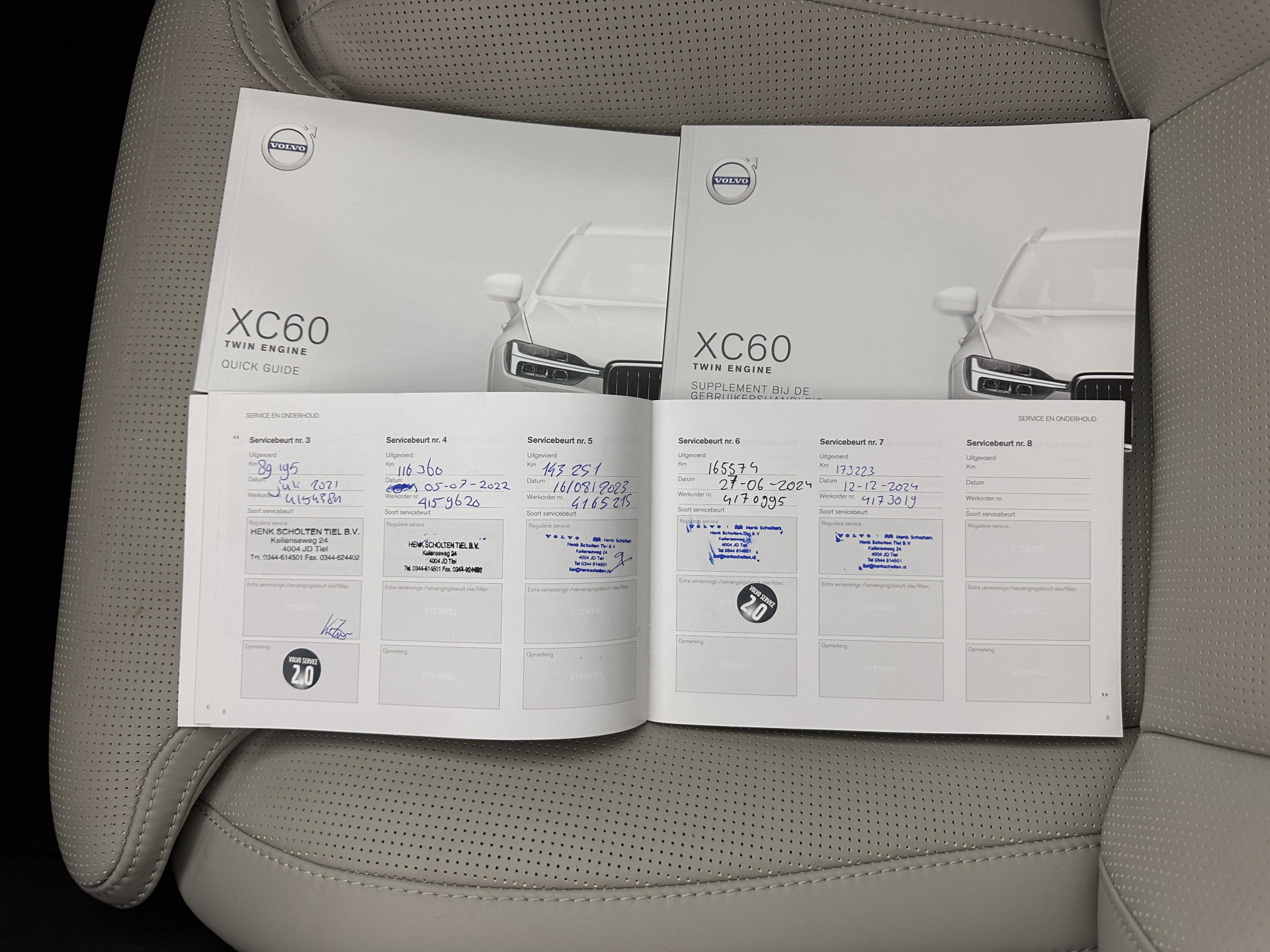 Volvo XC60 2.0 T8 Twin Engine AWD Inscription (Plug-In) (INCL-BTW) Aut. *PANO | LEATHER | FULL-LED | MEMORY-PACK | HARMAN/KARDON | TOPVIEW | DIGI-COCKPIT | KEYLESS | HEATED-SPORTSEATS | NAVI-FULLMAP | ECC | PDC | ADAPTIVE-CRUISE | TOWBAR | HEAD-UP