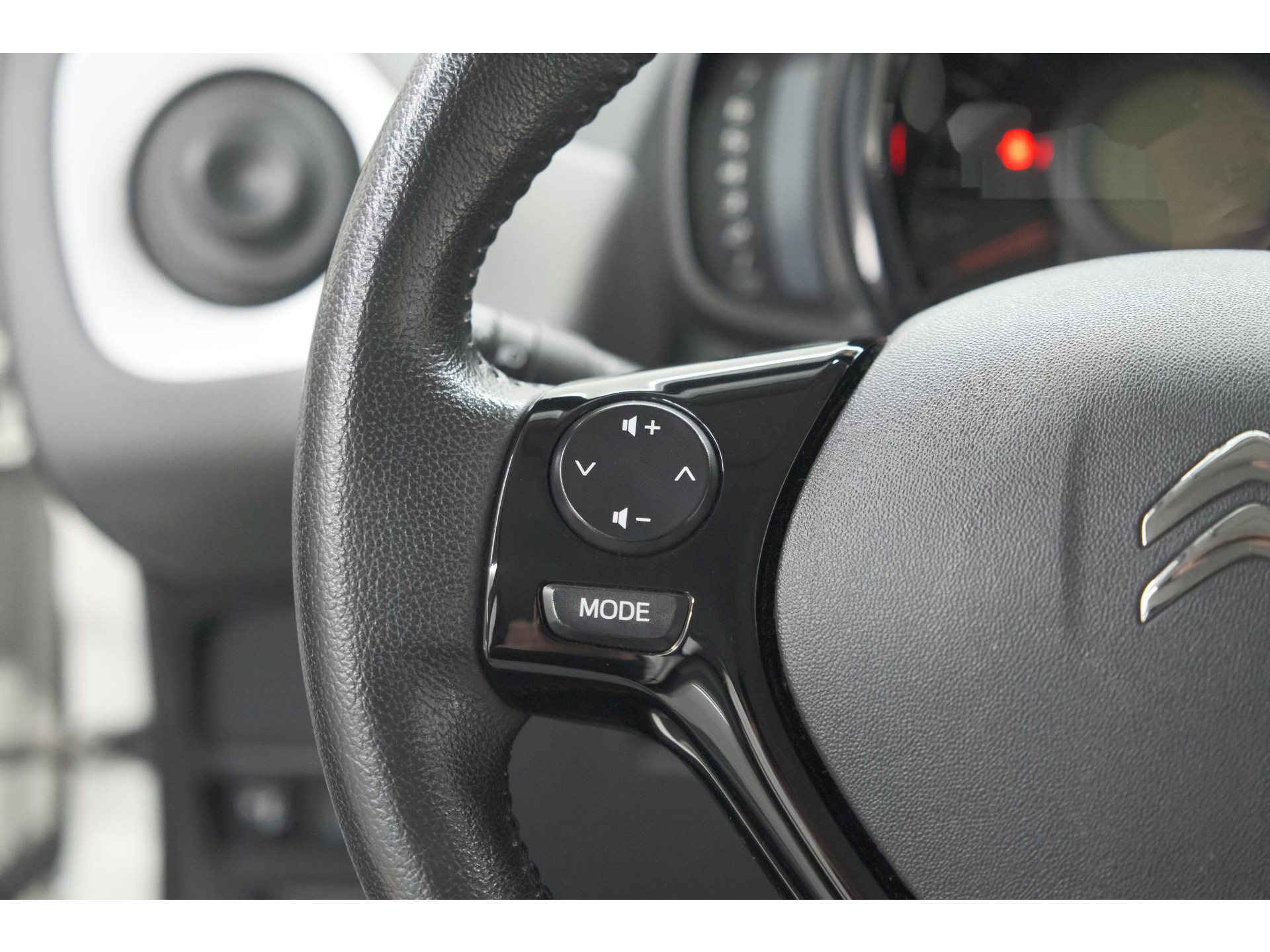 Citroen C1 1.0 VTi Feel | Camera | Apple Carplay | Airco | 5 Deurs