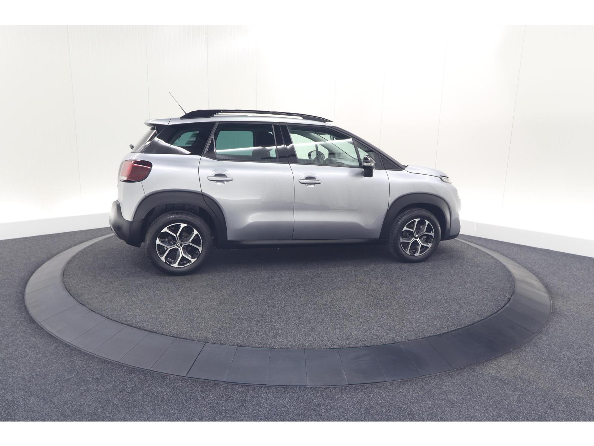 Citroen C3 Aircross PureTech 110 Plus | Parkeersensoren | Navigatie | Apple Carplay | Climate Control