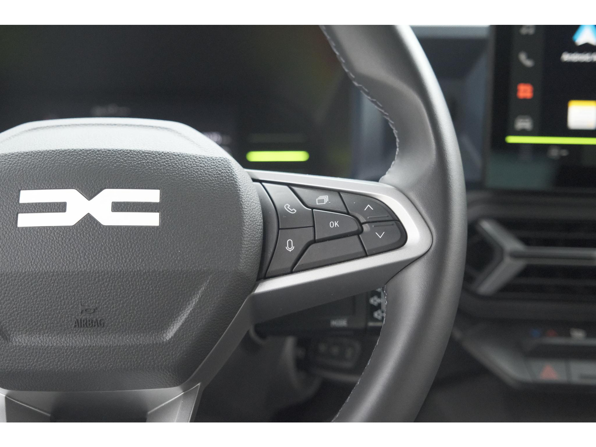 Dacia Duster Mild Hybrid 130 Expression | Camera | Stoelverwarming | Apple Carplay | Navigatie