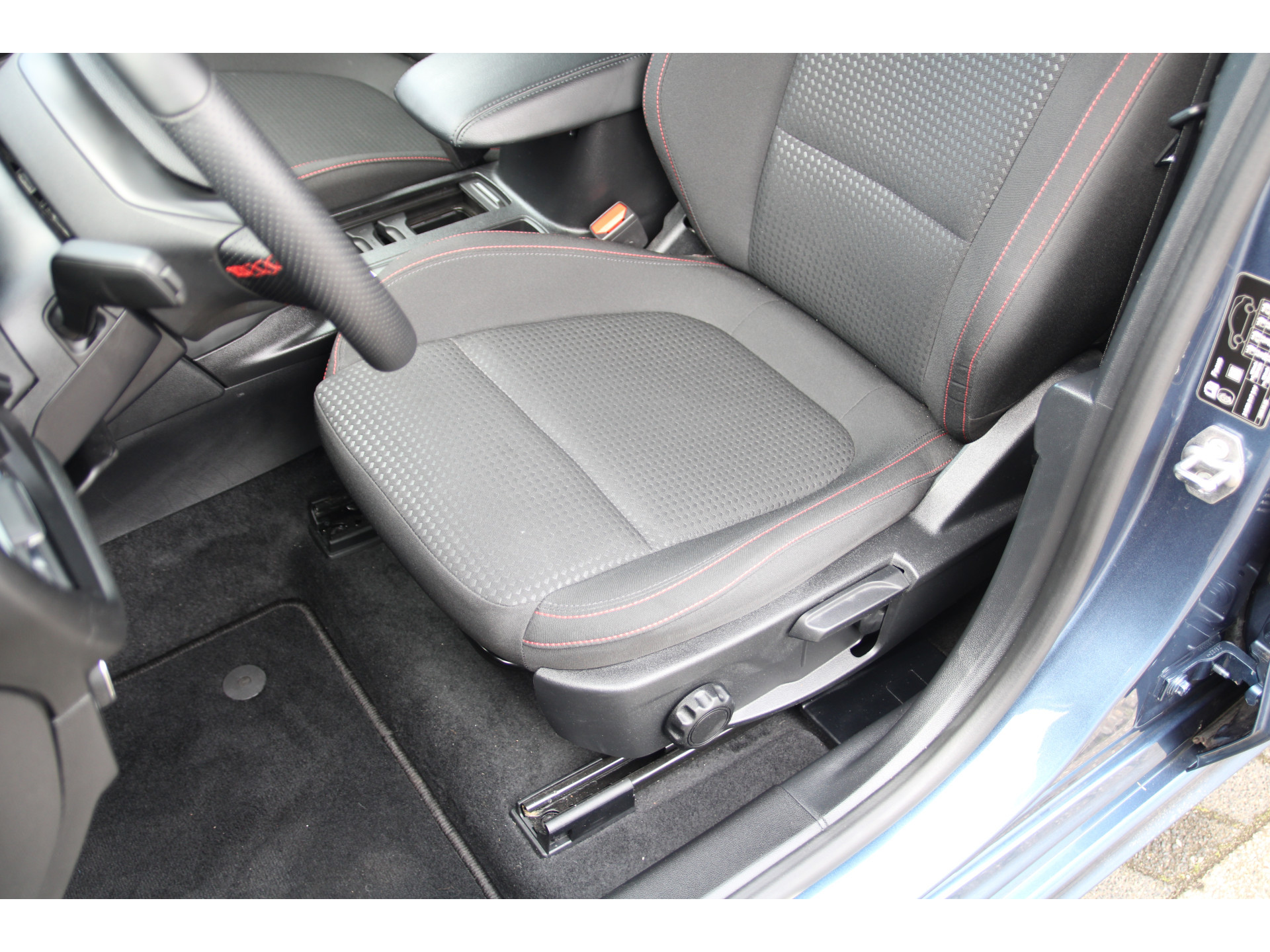 Ford Focus Wagon 1.0 EcoBoost 125 PK Hybrid ST Line TREKHAAK | WINTER- PACK | Camera |