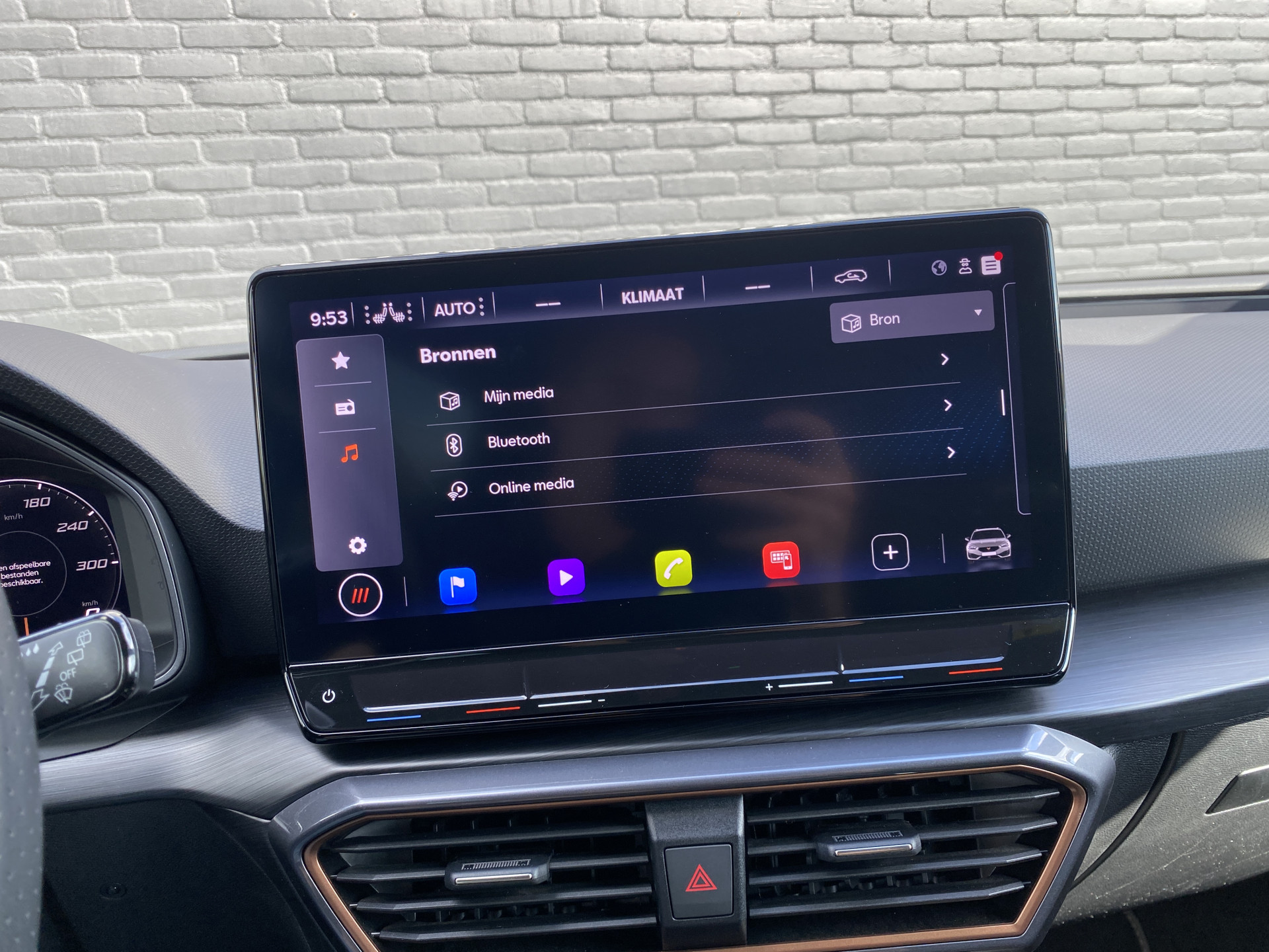 CUPRA Leon Sportstourer 1.4 e-Hybrid VZ Performance 245 pk | 1e eigenaar | dealer onderh. | panoramadak | elektr. a. klep | kuipstoelen