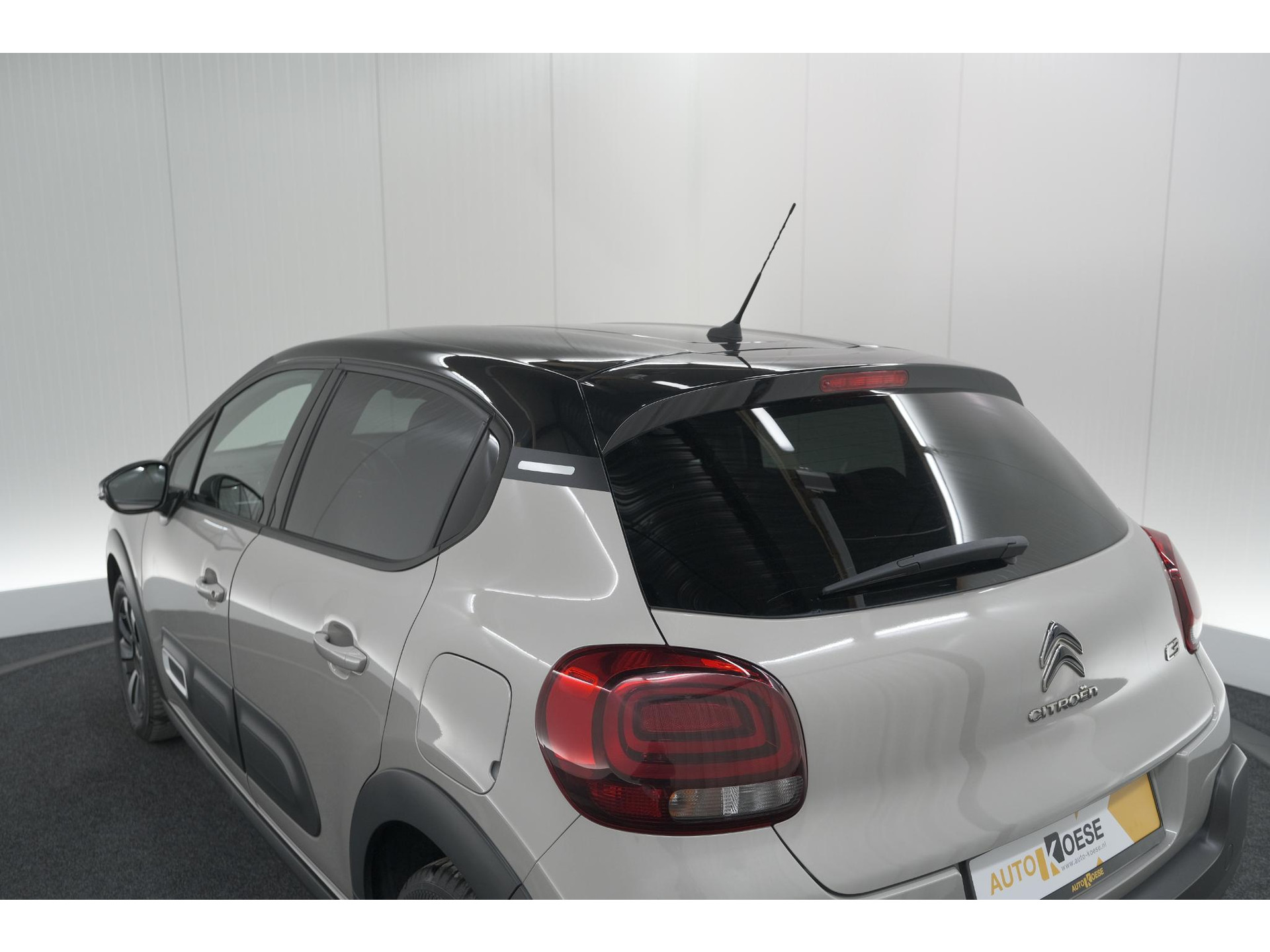Citroen C3 PureTech 82 Feel Edition | Allseason Banden | Climate Control | Apple Carplay | Parkeersensoren