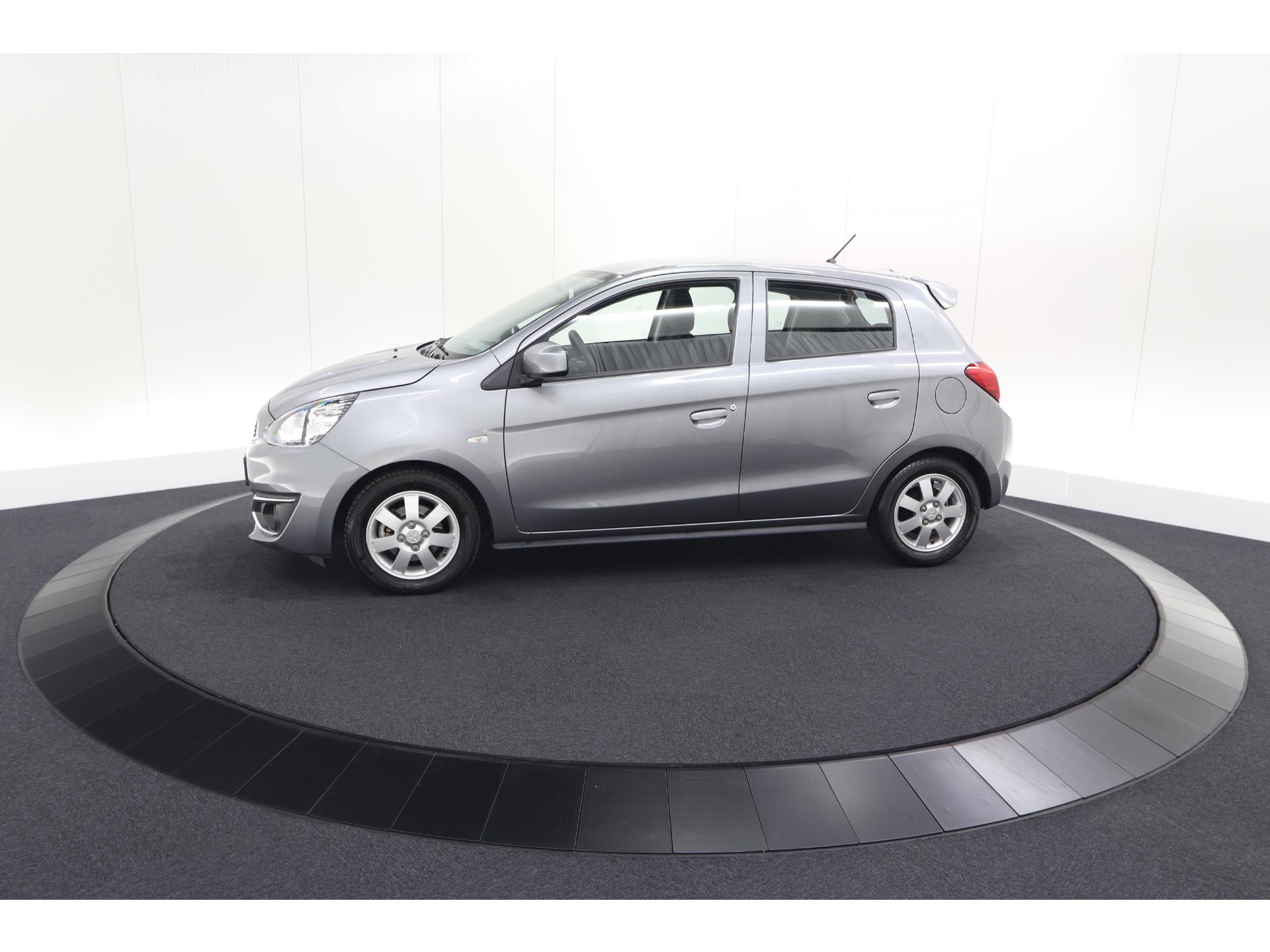 Mitsubishi Space Star 1.0 Cool+ | AUTOMAAT | Parkeersensoren | Airco | 5 deurs