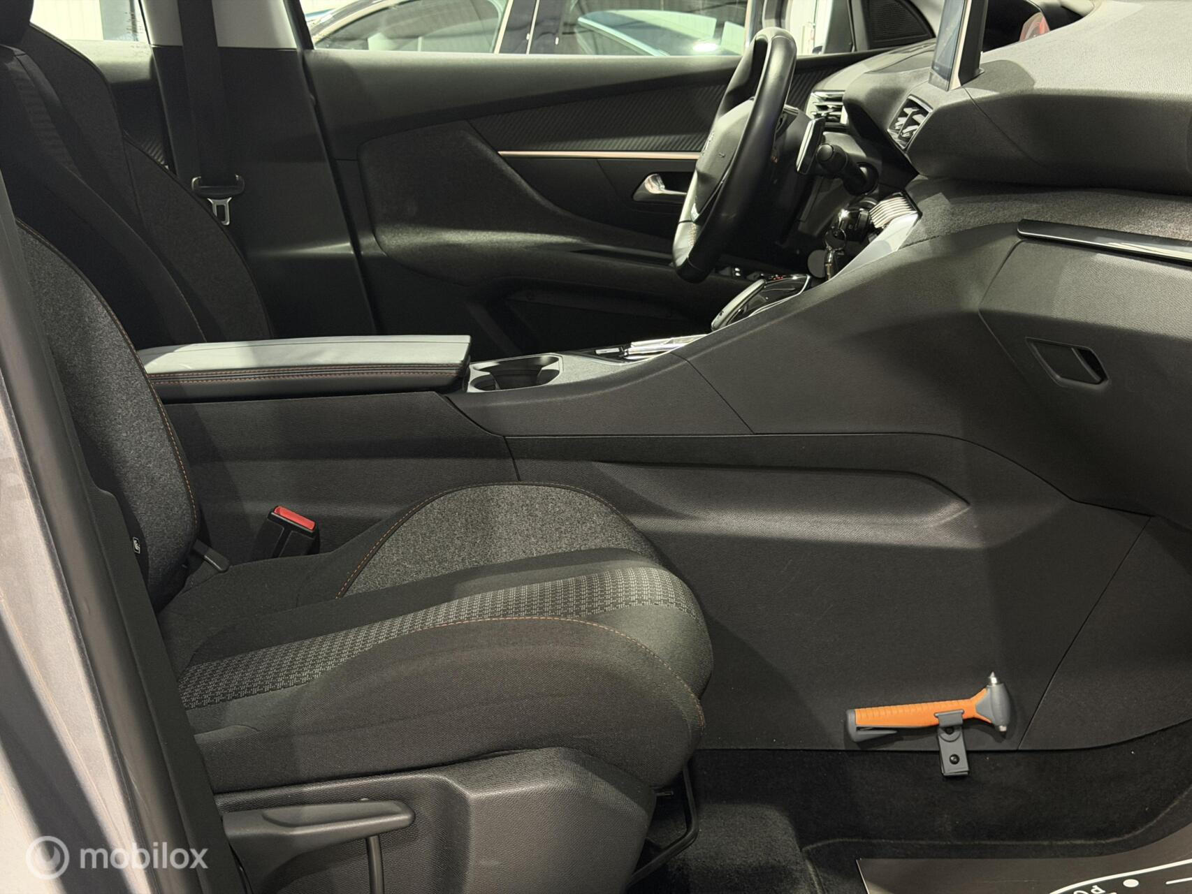 Peugeot 3008 1.2 PureTech Active|Automaat|CarPlay|Camera|Trekhaak|NAP