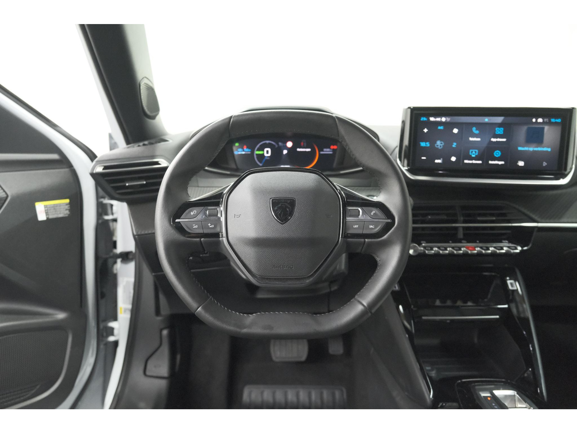 Peugeot e-2008 EV Allure 54 kWh | 97,9% SOH | 11 KW Lader | Apple Carplay | Parkeersensoren