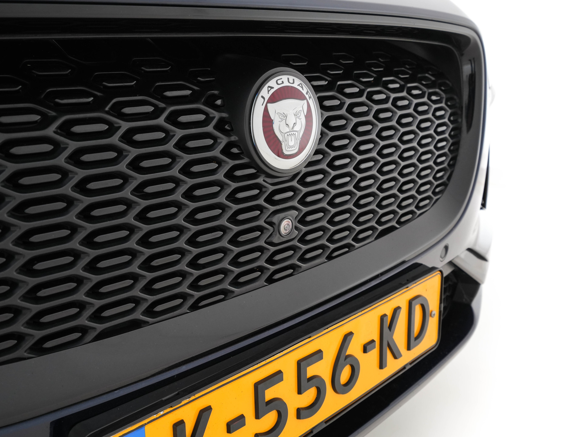 Jaguar I-PACE EV320 S AWD Business Pack 90 kWh [ 3-Fase ] {SOH-88%} (INCL-BTW) *LEATHER | FULL-LED | MERIDIAN-AUDIO | DIGI-COCKPIT | KEYLESS | DAB+ | NAVI-FULLMAP | ECC | HEATED-COMFORTSEATS | PDC | SURROUND-VIEW | CRUISE | LANE-ASSIST | TOWBAR | 20''A