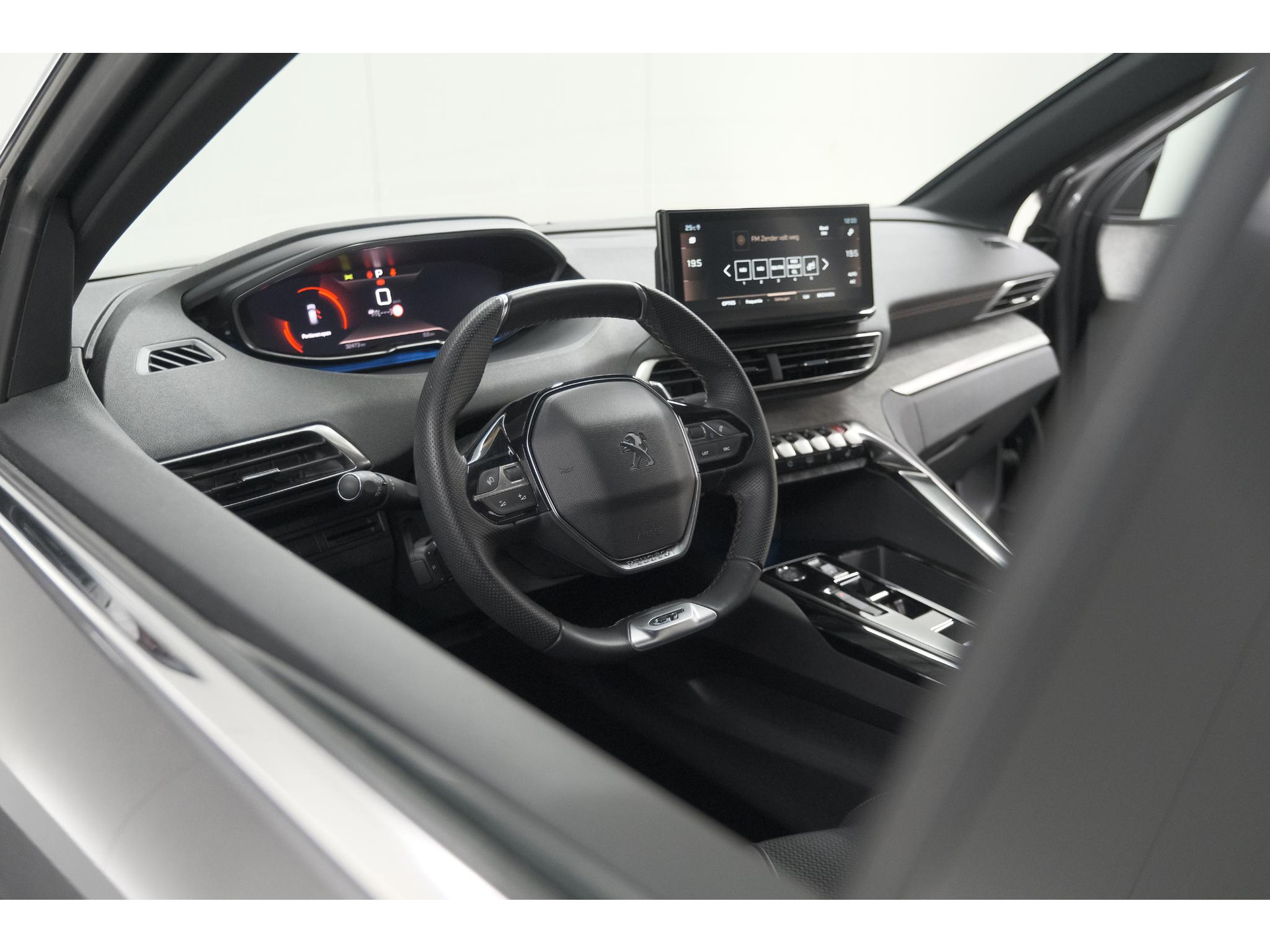 Peugeot 3008 PureTech 130 EAT8 GT | Camera | Dodehoekdetectie | Adaptieve Cruise Control