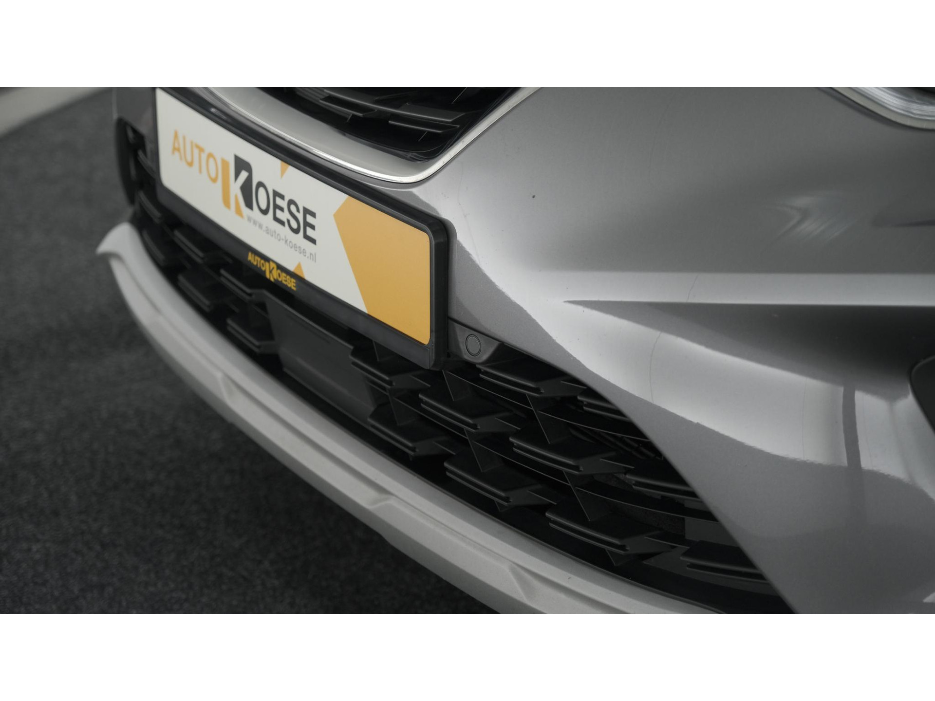 Renault Captur Mild Hybrid 140 EDC Techno | 360 Camera | 9.3 Inch Grootscherm | Stoelverwarming | Apple Carplay | 18 Inch Lichtmetalen Velgen