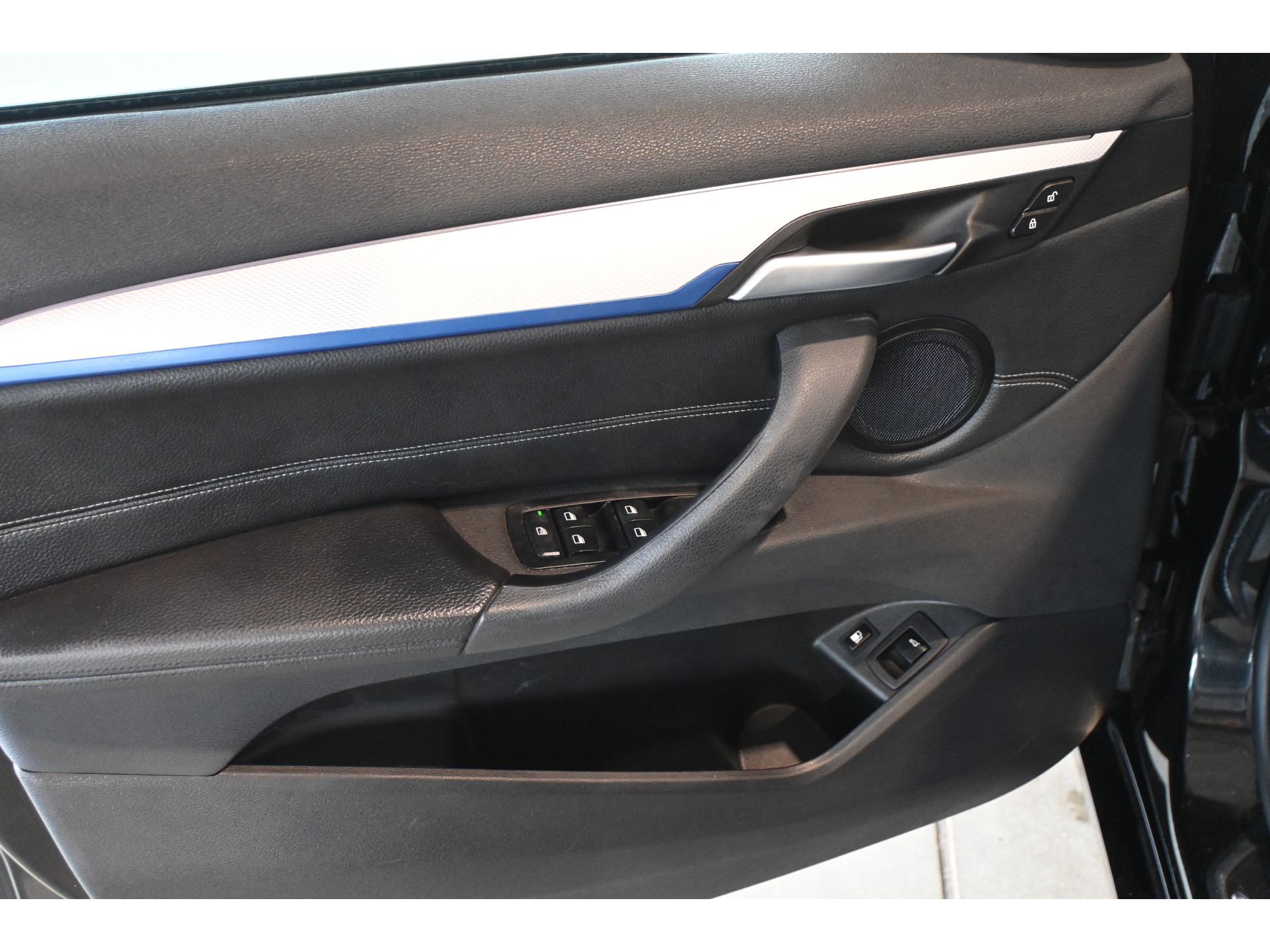 BMW X1 xDrive25e eDrive M-Sport Edition Clima Adpatieve cruise Panoramadak LED Camera Dealeronderhouden Inruil mogelijk