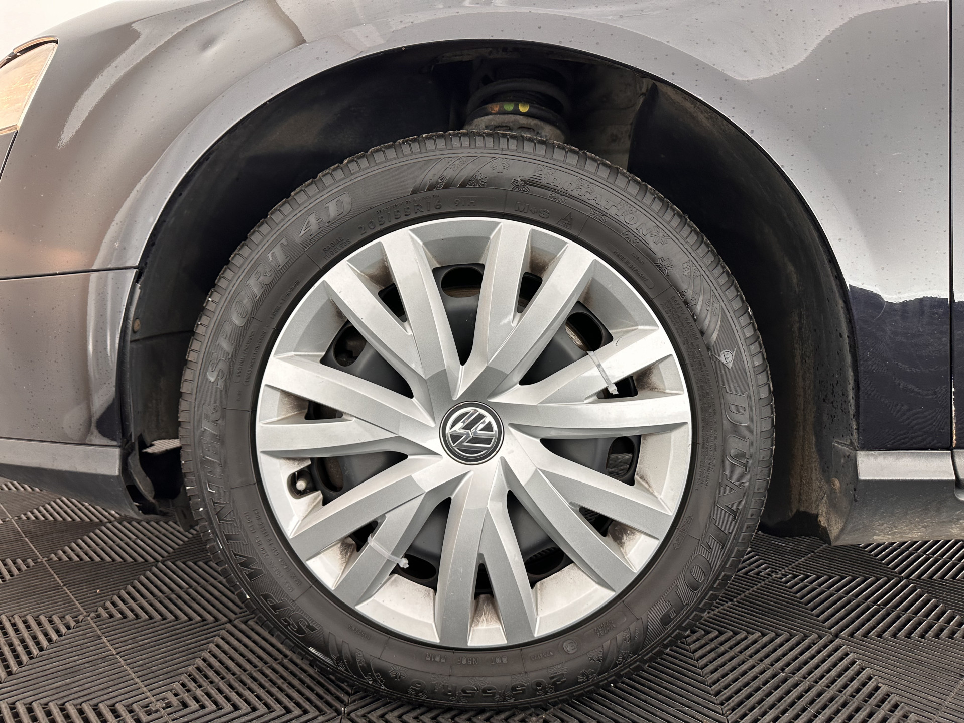 Volkswagen Passat 2.0 FSI Highline Aut. *NAVI-FULLMAP | LEATHER-ALCANTARA | SPORT-SEATS | ECC | HEATED-SEATS | PDC | CRUISE*