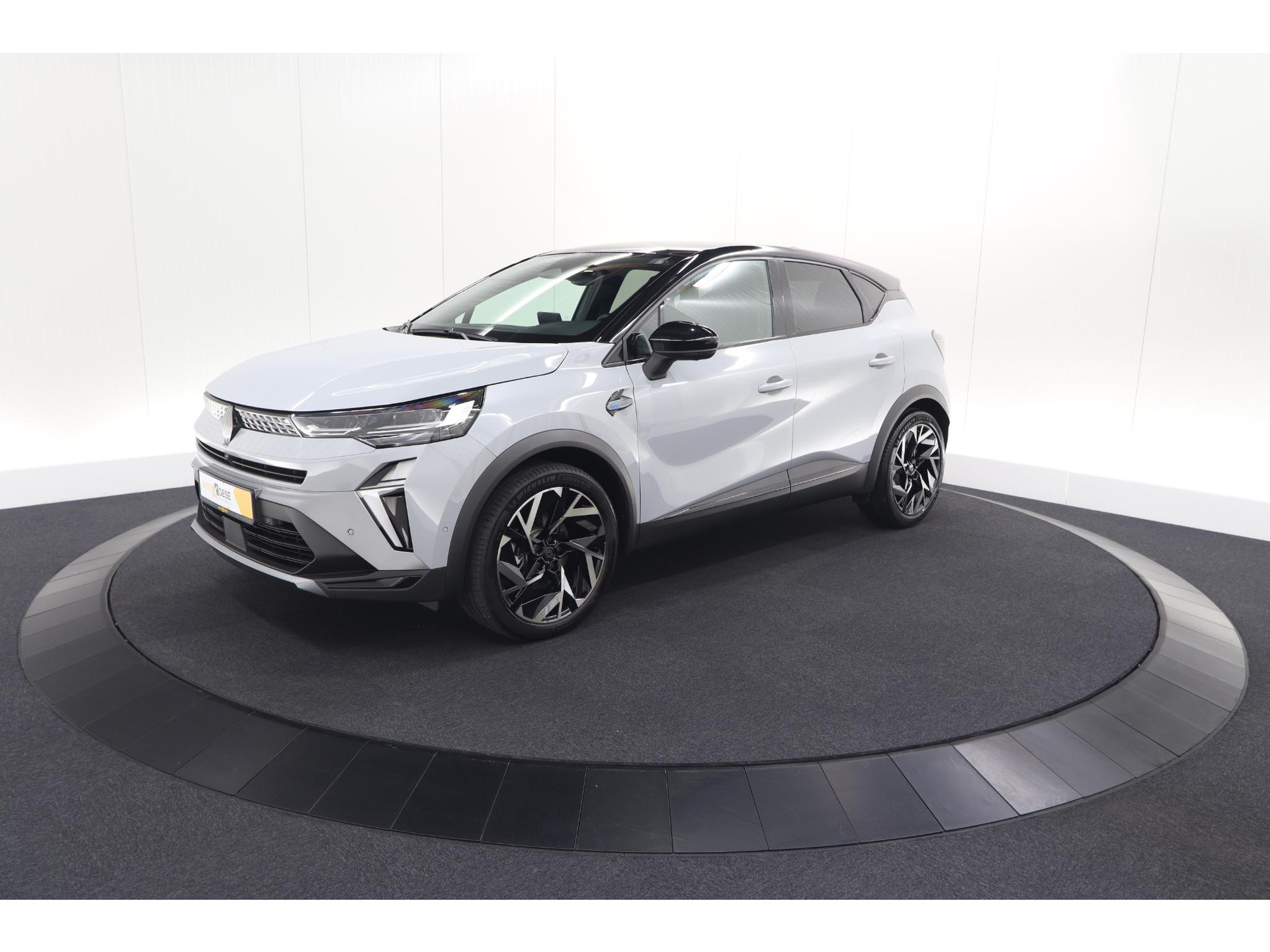 Renault Captur 1.8 E-Tech full hybrid 160 esprit Alpine | 360 Camera | Adaptieve Cruise Control | Dodehoekdetectie | Stuurwielverwarming