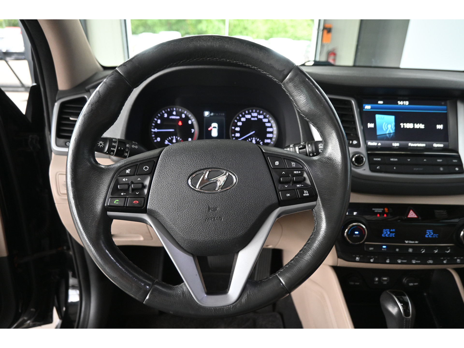 Hyundai Tucson 1.6 T-GDi Premium 4WD Automaat Panoramadak Navigatie Cruise Stoelverwarming Clima 100% Onderhouden! Inruil Mogelijk!