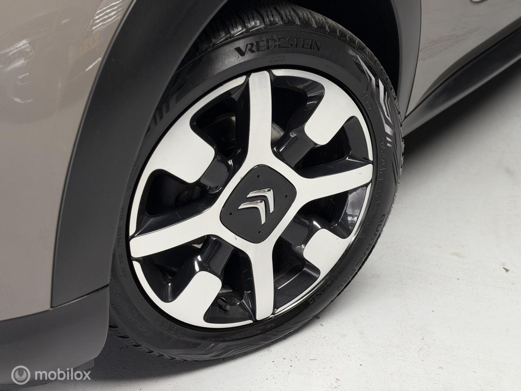 Citroën C4 Cactus 1.2 PureTech Shine|Automaat|NAP|Camera|Navi