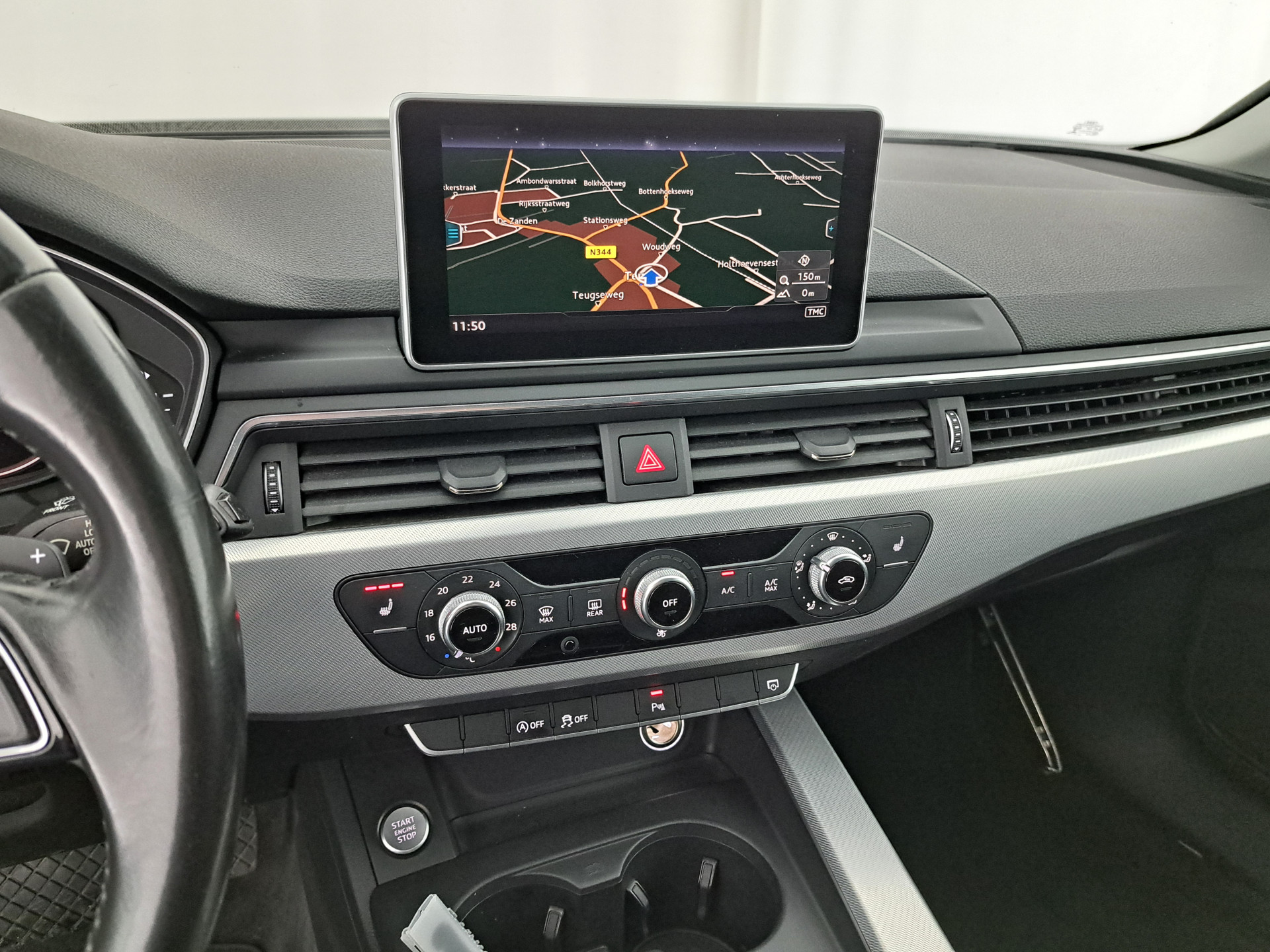 Audi A4 Avant 2.0 TDI Ultra Sport Pro Line S (INCL-BTW) Aut. *DIGI-COCKPIT | FULL-LED | NAVI-FULLMAP | HEATED-SPORTSEATS | ECC | KEYLESS | SHIFTPADDLES | CRUISE | TOWBAR | 17"ALU*