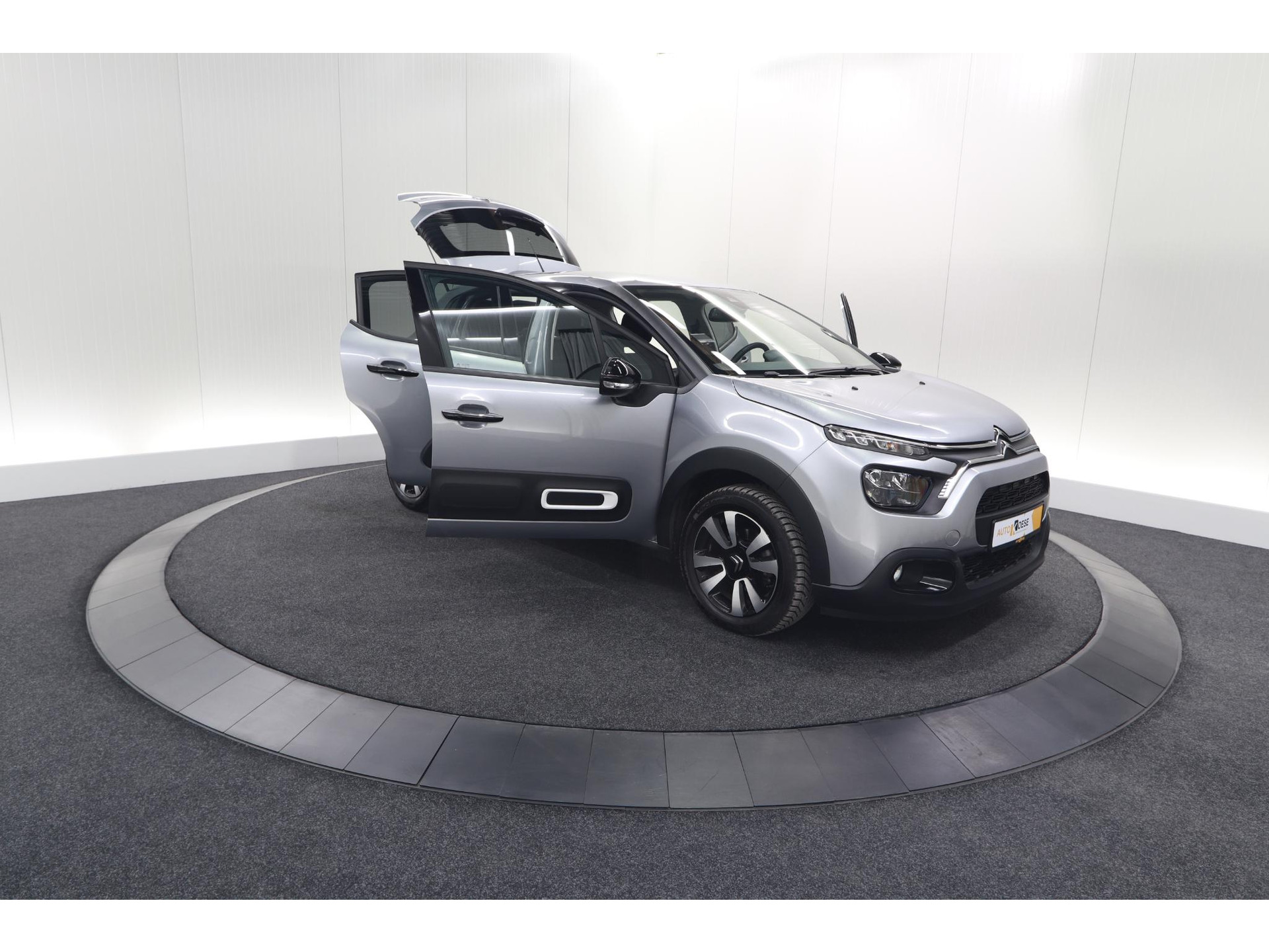 Citroen C3 PureTech 110 EAT6 Max | Camera | Parkeersensoren | Navigatie | Apple Carplay