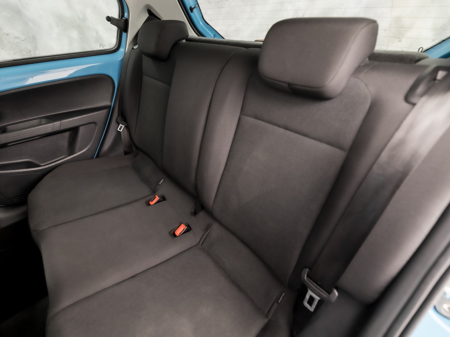 Volkswagen up! 1.0 Sport up! (AIRCO, 5 DEURS, CRUISE, PARKEERSENSOREN, GETINT GLAS, SPORTSTOELEN, LM VELGEN, NIEUWSTAAT)