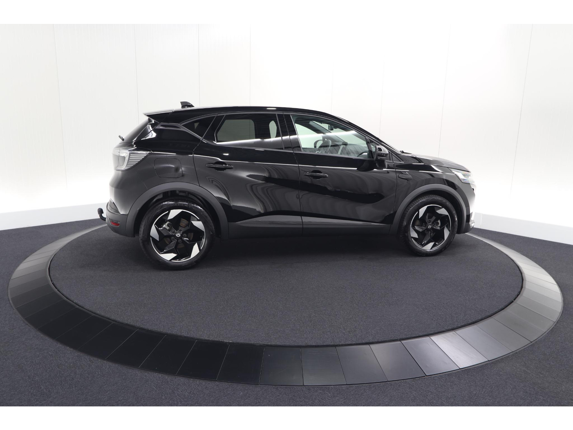 Renault Captur 1.3 mild hybrid 160 techno | Trekhaak | Pack Winter | Camera | Adaptieve Cruise