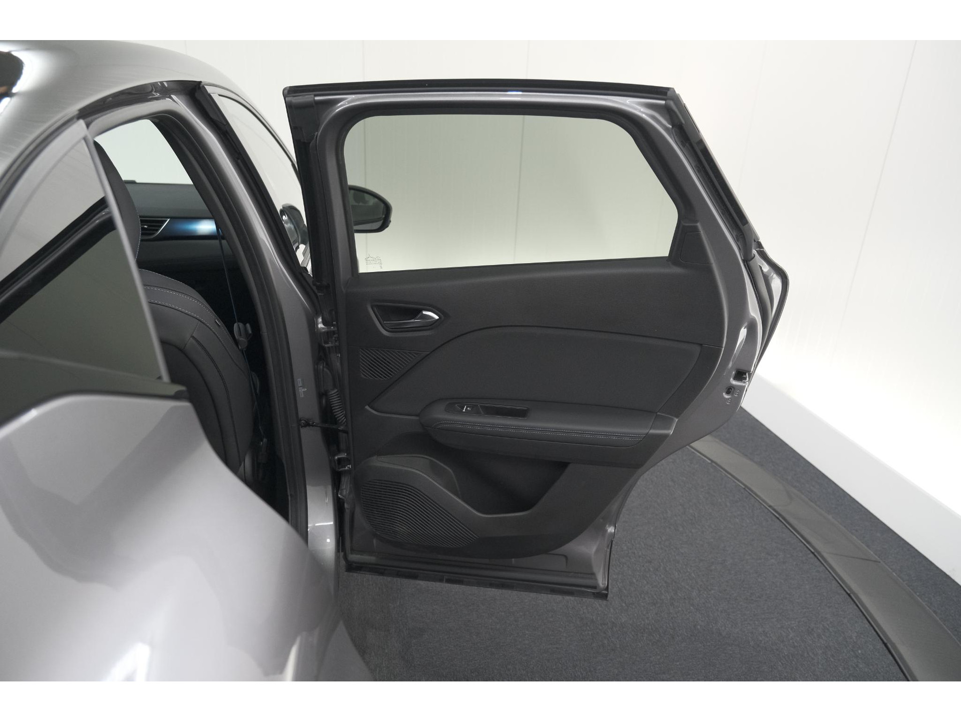 Renault Captur 1.8 E-Tech Full Hybrid 160 Esprit Alpine | 360 Camera | Dodehoekdetectie | Adaptieve Cruise Control