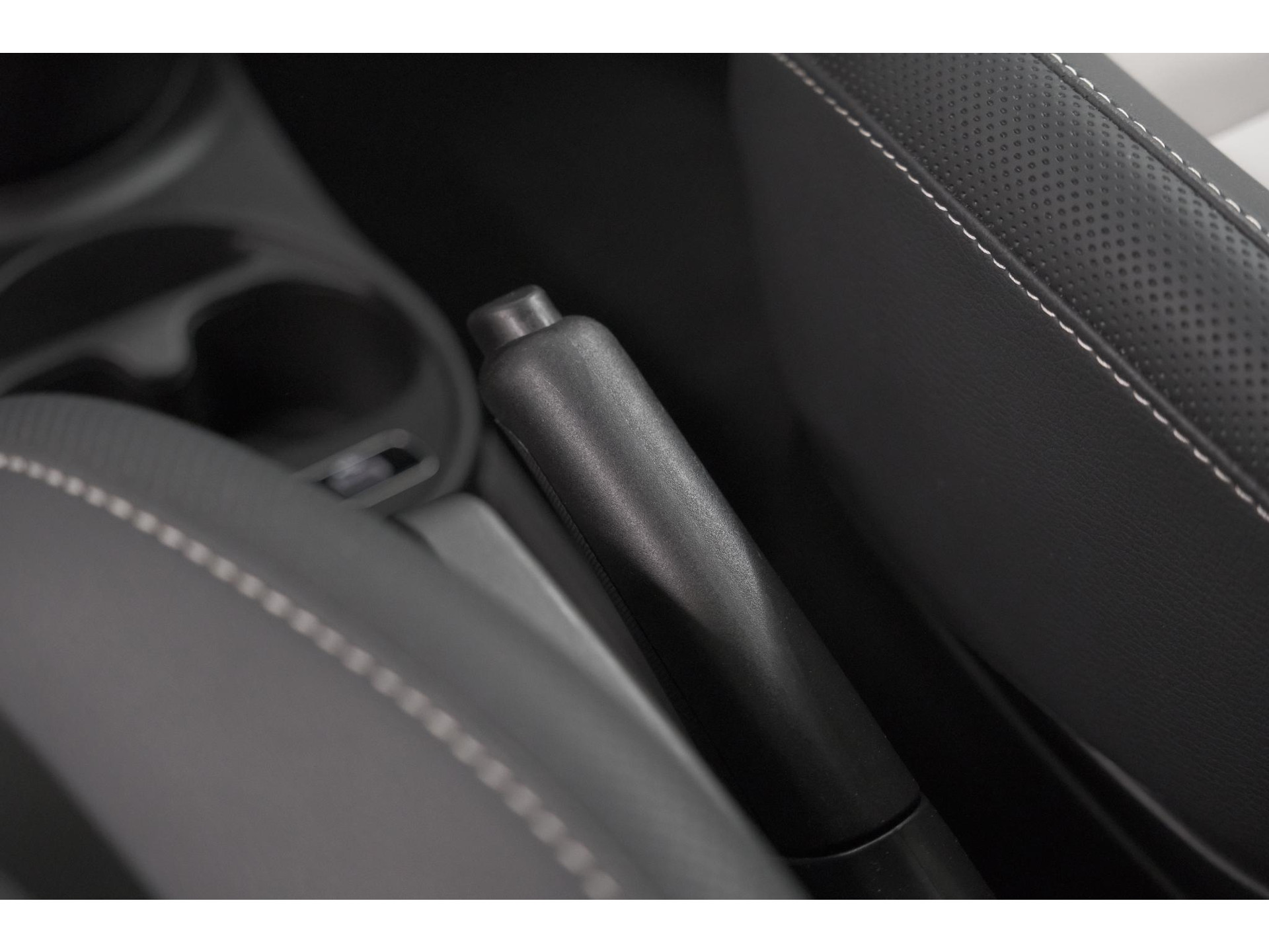 Fiat 500 C 1.0 Hybrid Dolcevita | Elektrisch Vouwdak | Apple Carplay | Parkeersensoren | Climate Control