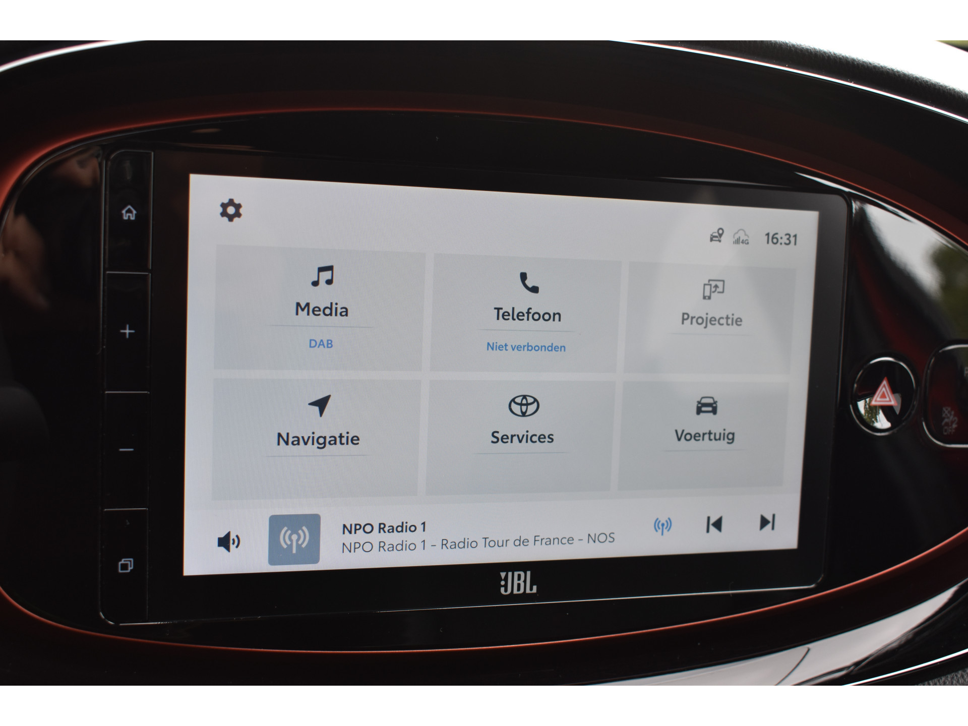 Toyota Aygo X 1.0 VVT-i MT Envy Jbl Navigatie Carplay