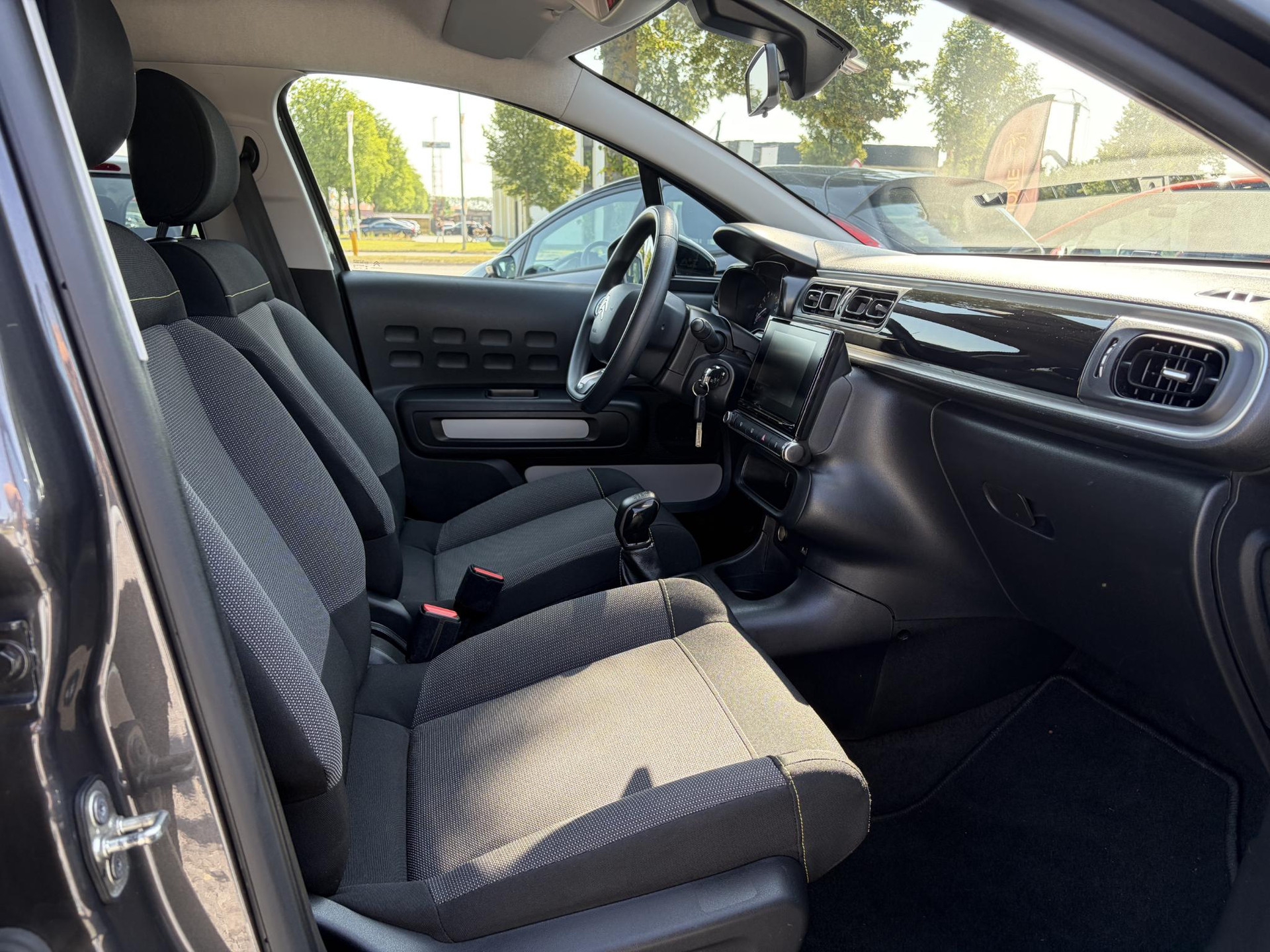 Citroen C3 1.2 PureTech S&S Feel D-riem vv in 2025,2e Eigenaar,Navi,Carplay,Clima,Cruise,Pdc,Rijstrooksensor,N.A.P,Apk tot 03-2028