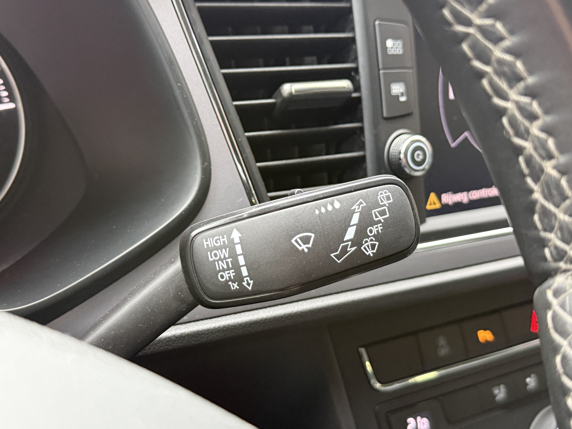 SEAT Leon ST 1.0 TSI Style Ultimate Edition | Camera | Draadloze lader | Apple Carplay
