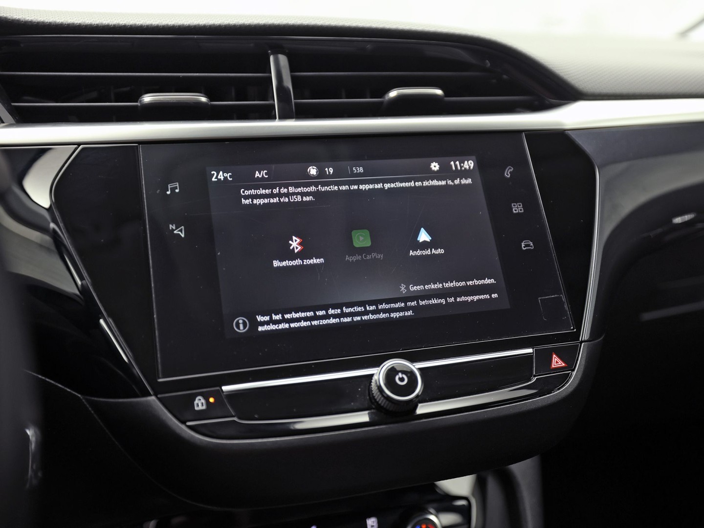 Opel Corsa 1.2 Elegance Sport Automaat (VIRTUAL COCKPIT, APPLE CARPLAY, GROOT NAVI, 360 CAMERA, SPORTSTOELEN, GETINT GLAS, LM VELGEN, LEDER STUURWIEL, NIEUWSTAAT)