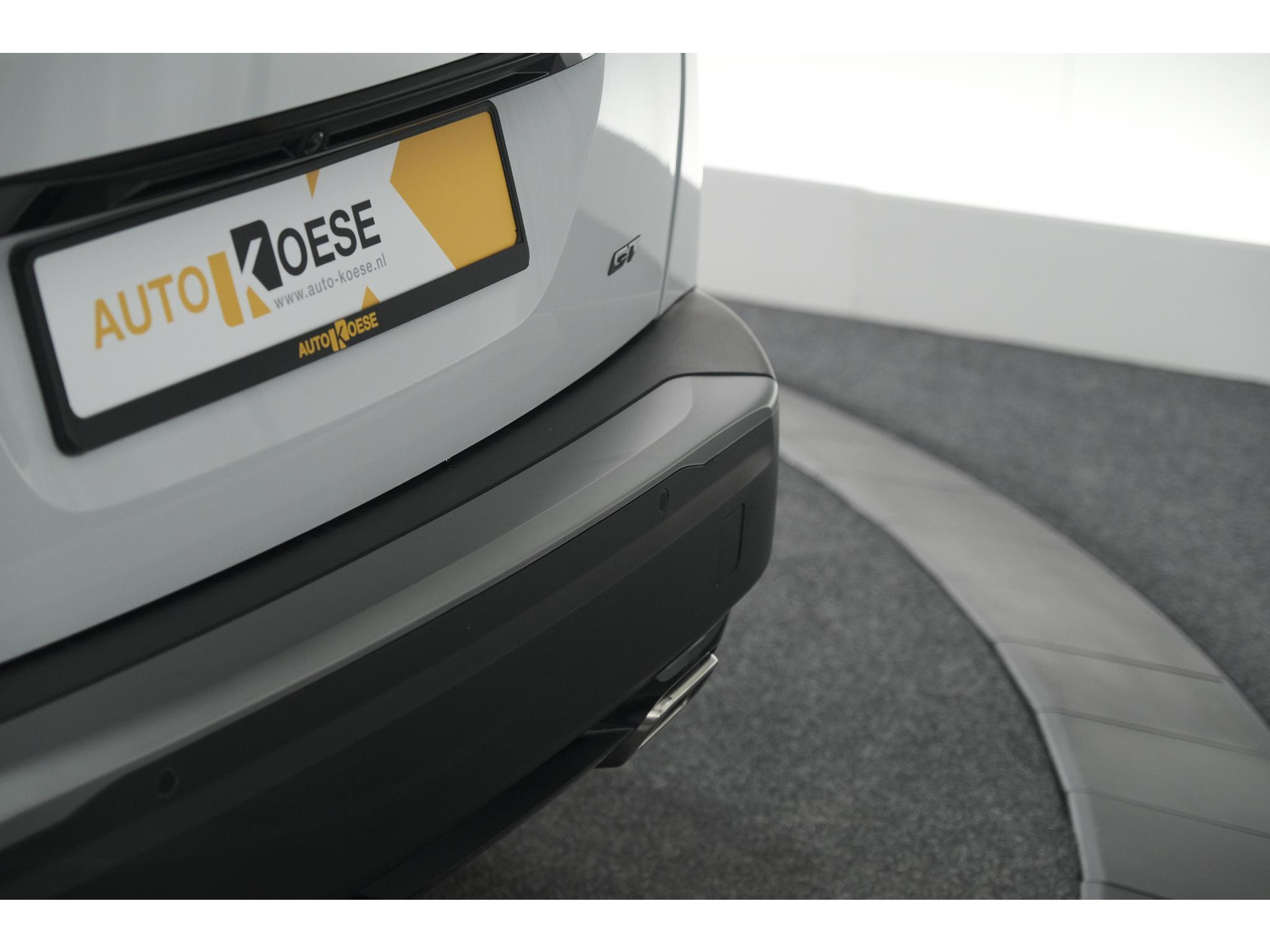 Peugeot 2008 PureTech 130 EAT8 GT | 360 Camera | Stoelmassage | Adaptieve Cruise Control | Dodehoekdetectie