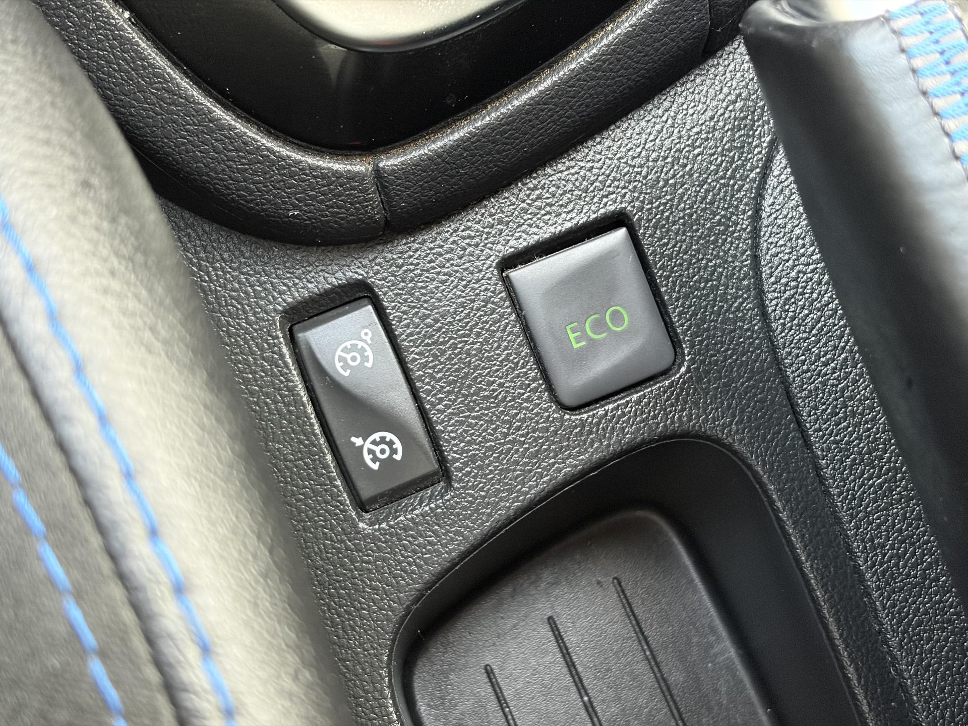 Renault Clio 1.2 TCe GT-Line Automaat l Navi l Keyless l Clima l Cruise l 120pk l 2e Eigenaar l N.A.P. l Pdc l 17''Lmv l Apk tot 03-2027