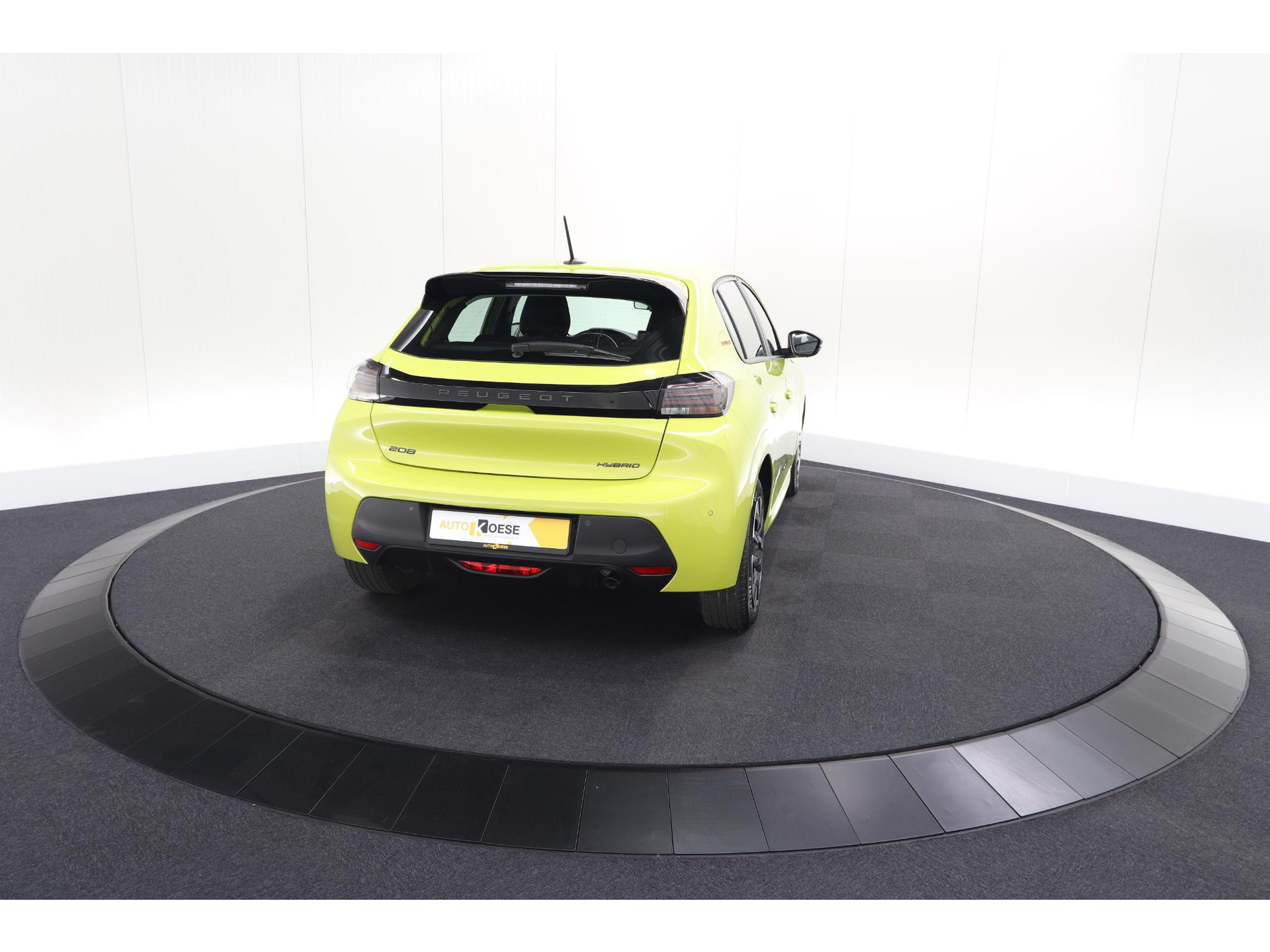 Peugeot 208 1.2 Hybrid 110 e-DCS6 Style | Parkeersensoren | Apple Carplay | Cruise Control | Airco