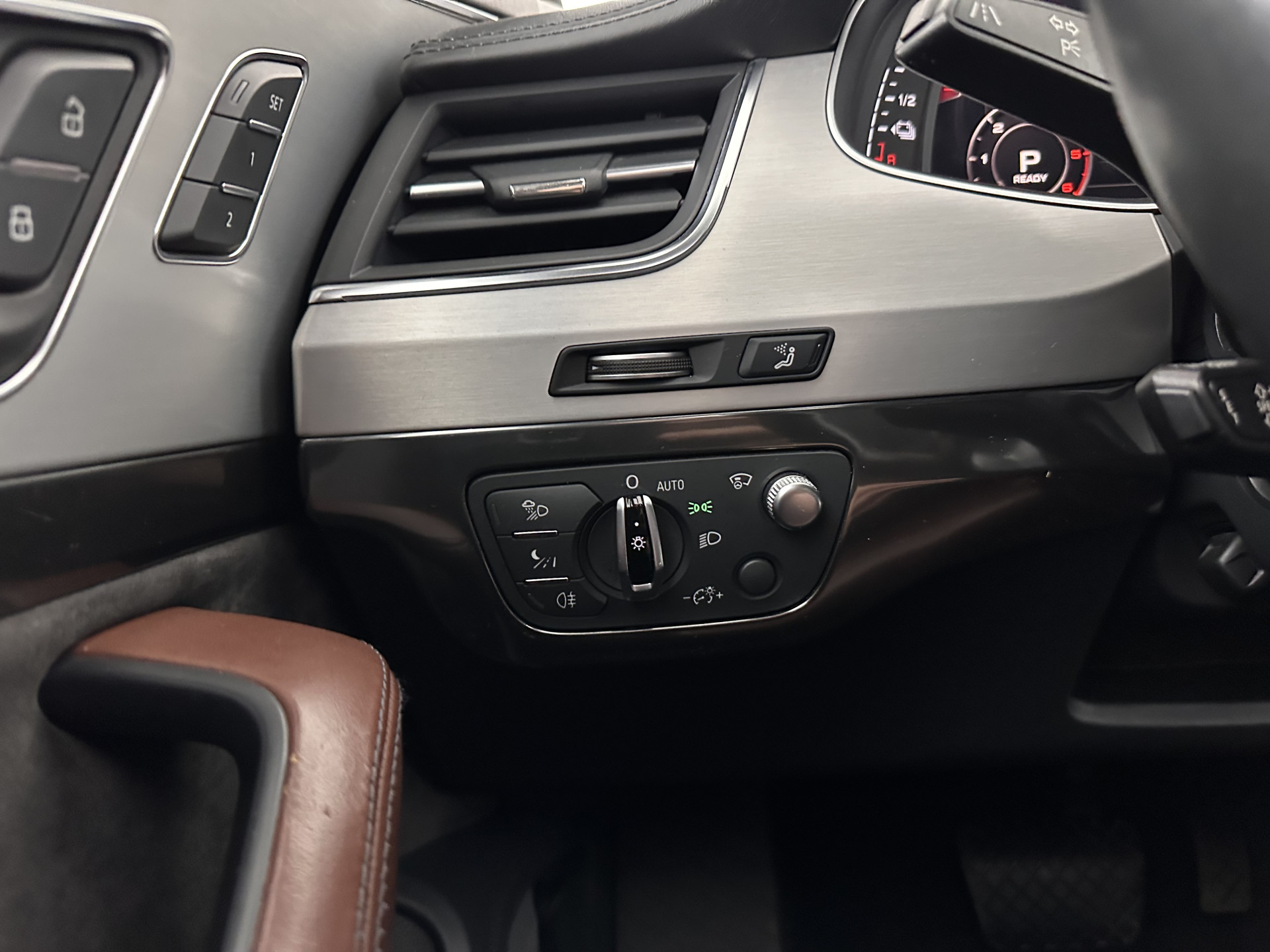 Audi Q7 3.0 TDI e-tron Quattro Sport (Plug-In) Aut. *PANO | LEATHER | ADAPTIVE-CRUISE | MATRIX-LED | BOSE-AUDIO | BLINDSPOT | MEMORY-PACK | DIGI-COCKPIT | HEATED-SPORTSEATS | NAVI-FULLMAP | CAMERA | HEAD-UP | SHIFTPADDLES | TOWBAR | 21"*