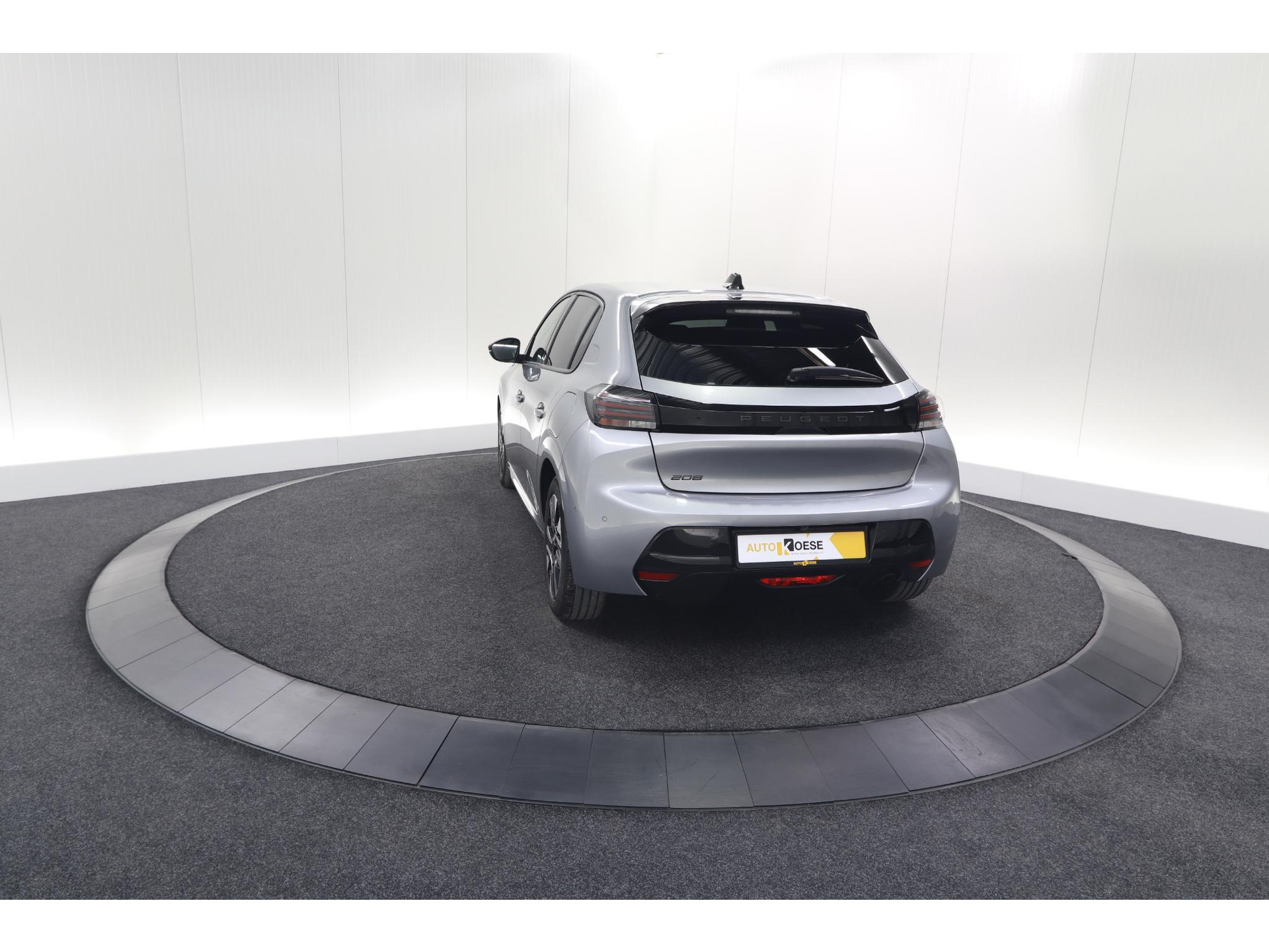 Peugeot 208 PureTech 100 Allure | 360 Camera | Dodehoekdetectie | Apple Carplay